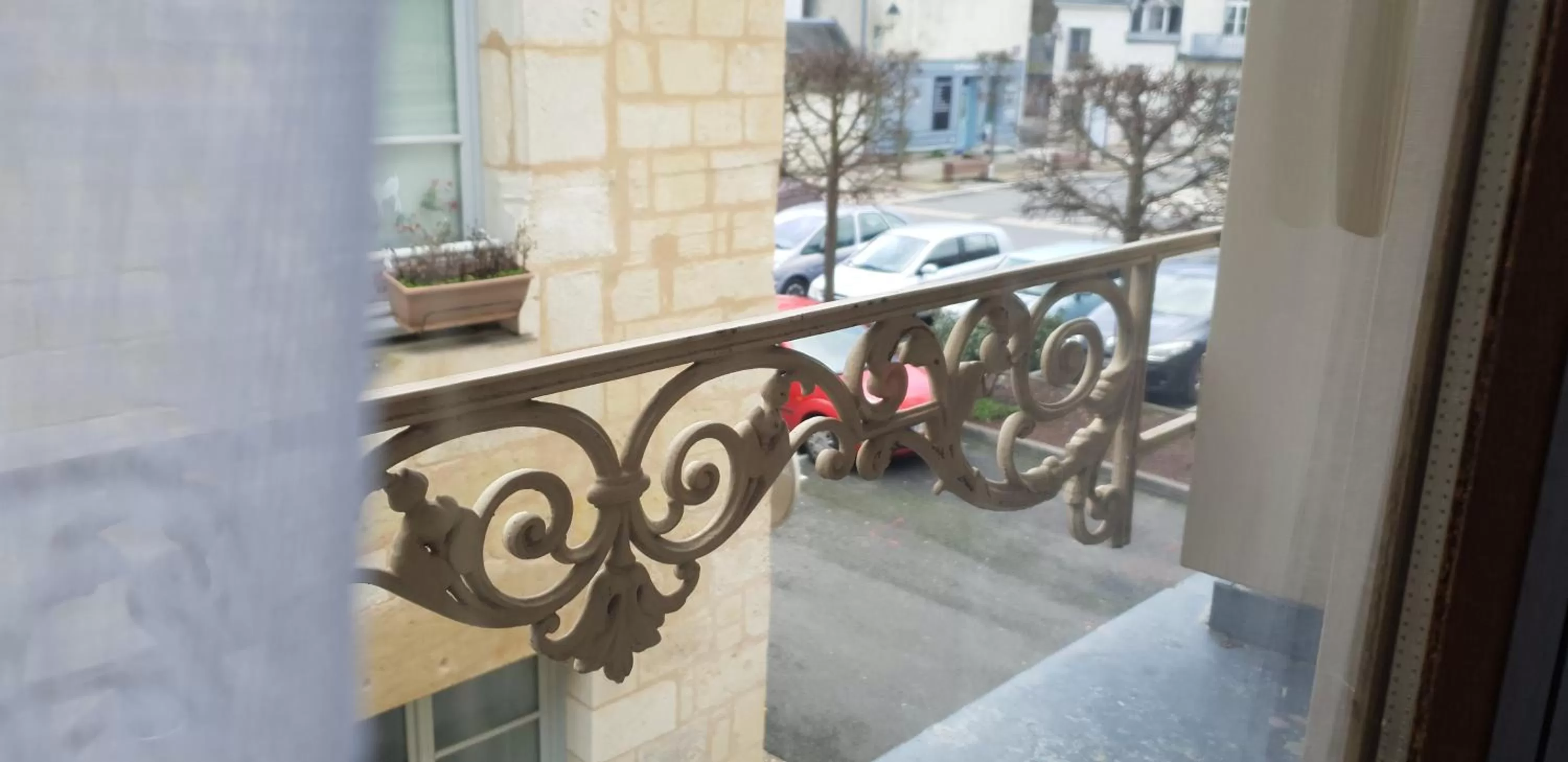 City view in NATURE & CHATEAUX