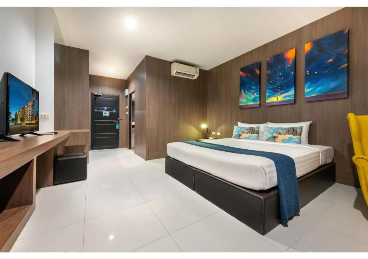 Photo of the whole room, Bed in The Wind Hotel