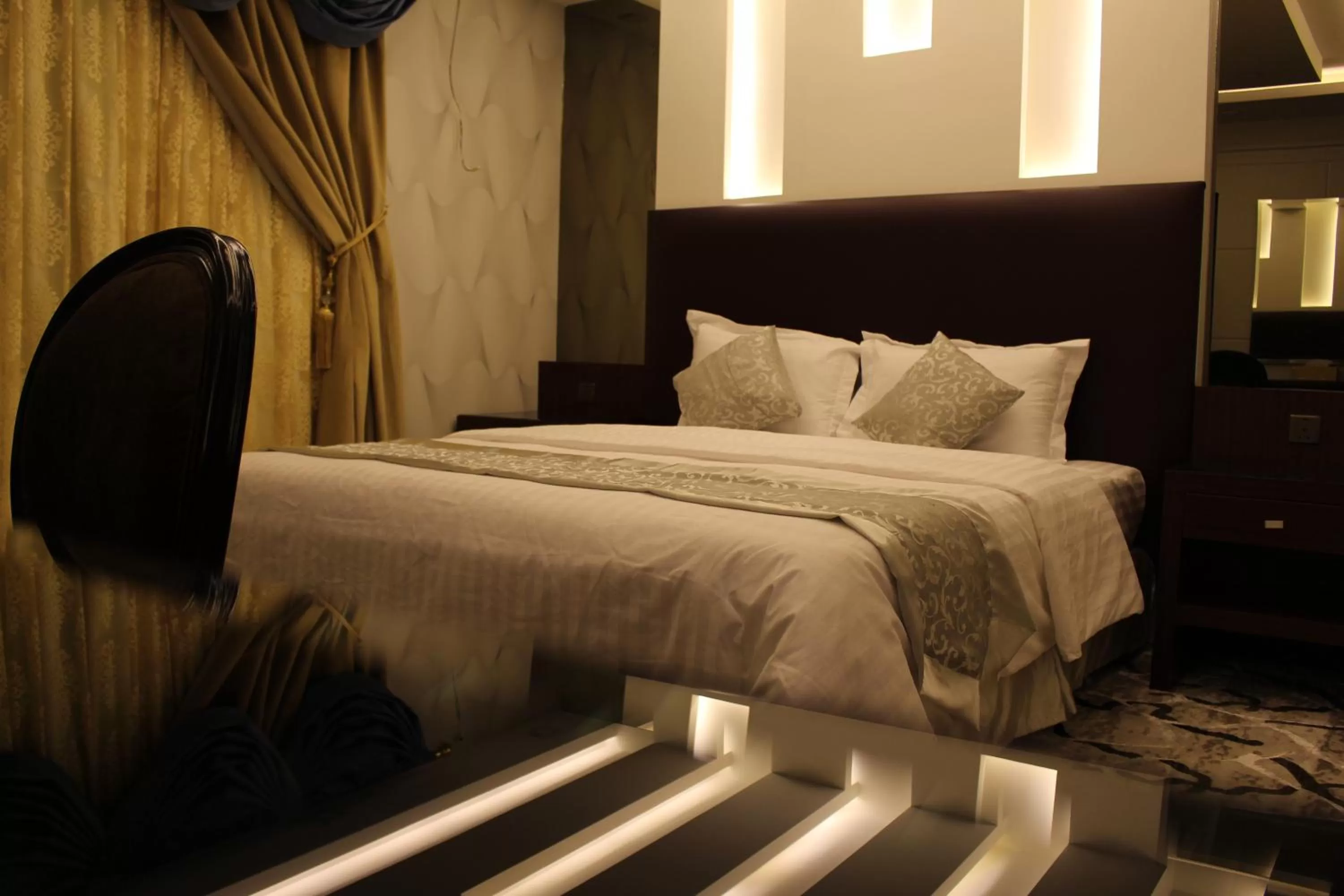 Bed in Sama Hotel