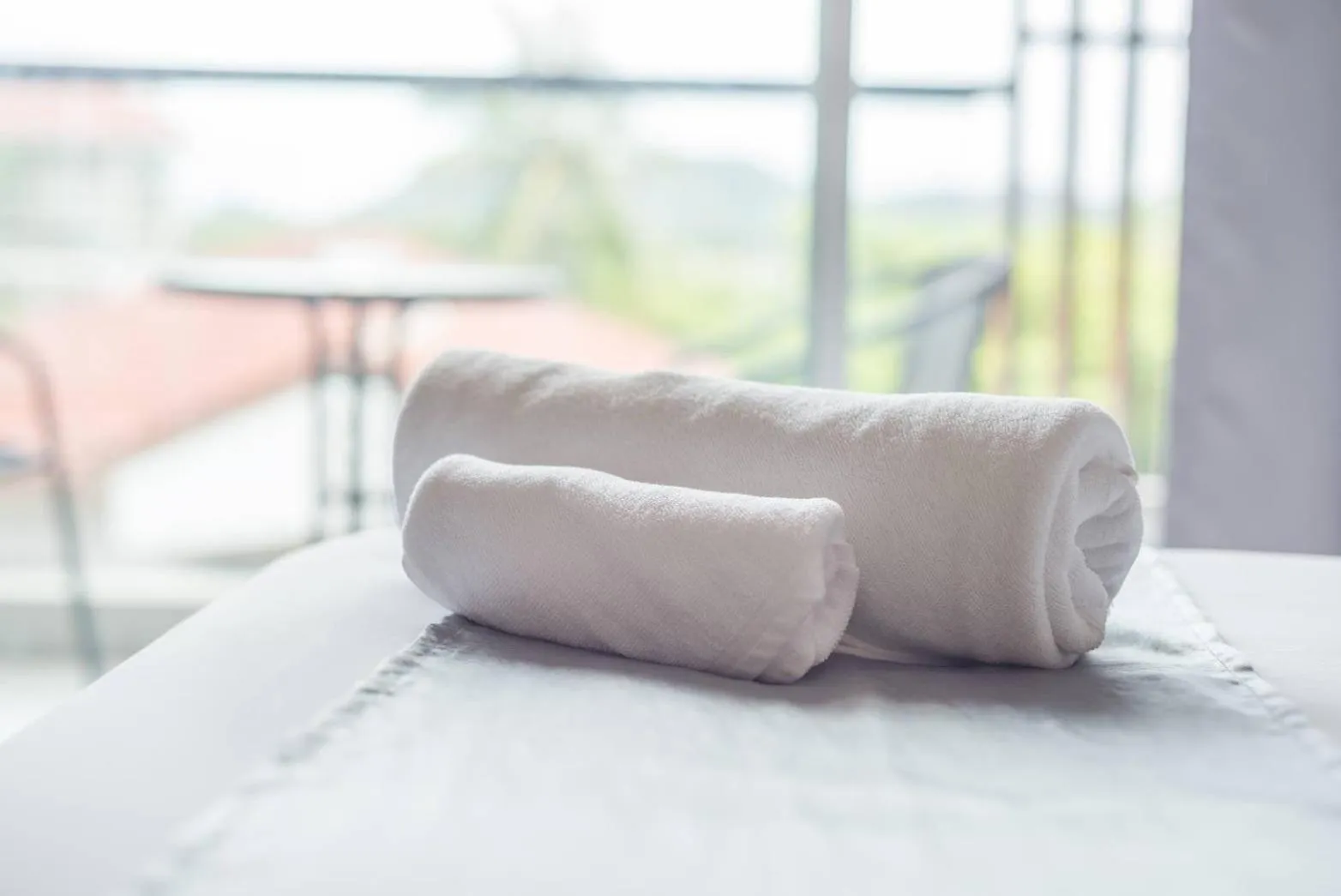 Bed in Lemonade Phuket Hotel -SHA Plus