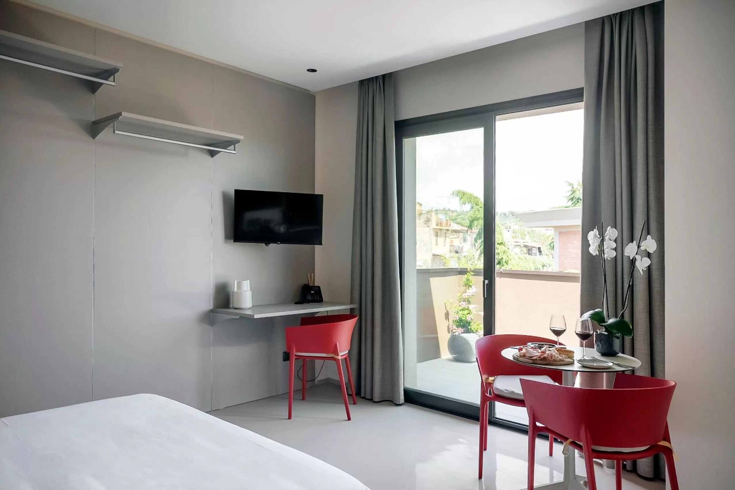 TV and multimedia, Bed in Ollen apartments