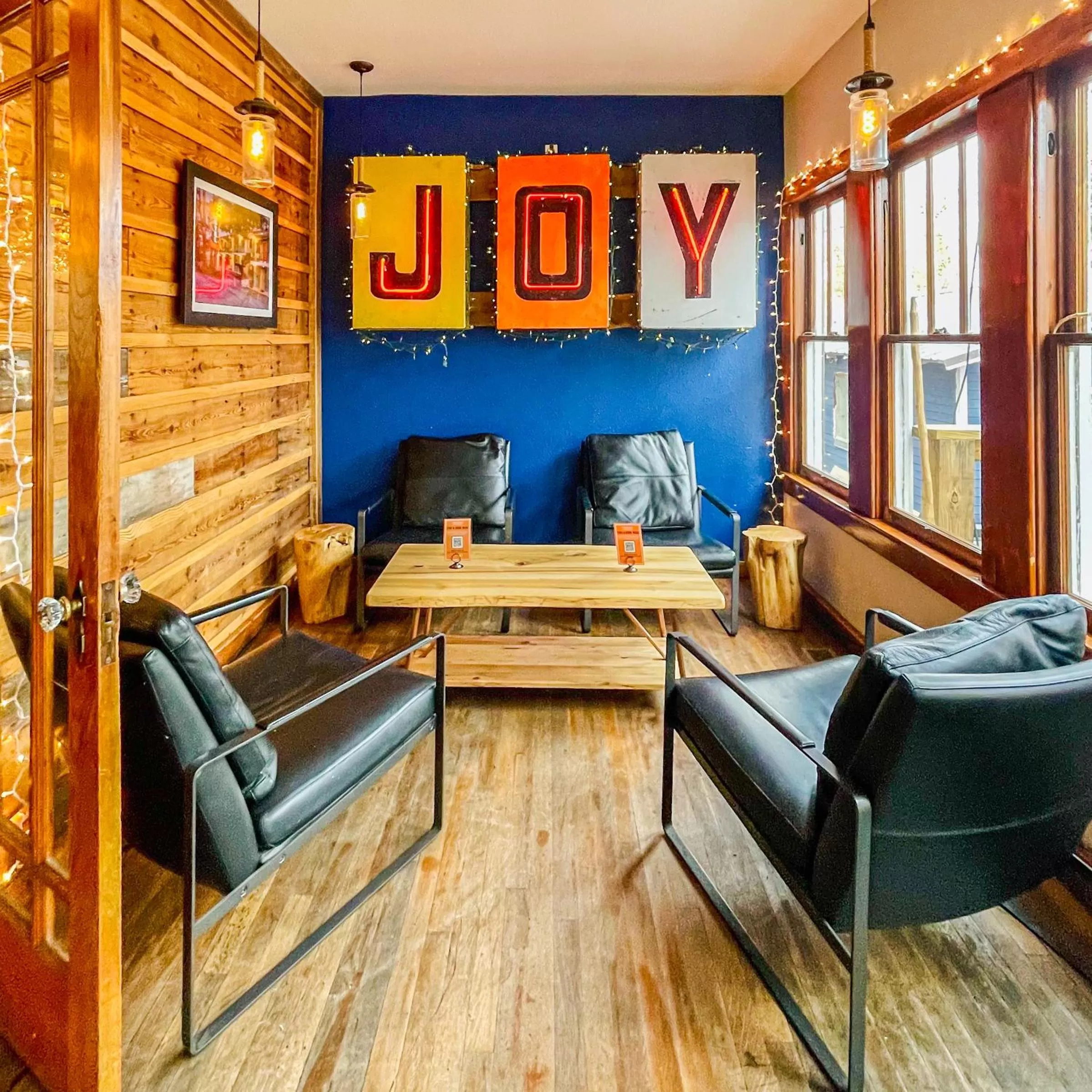 Restaurant/places to eat in The Wanderoo Lodge