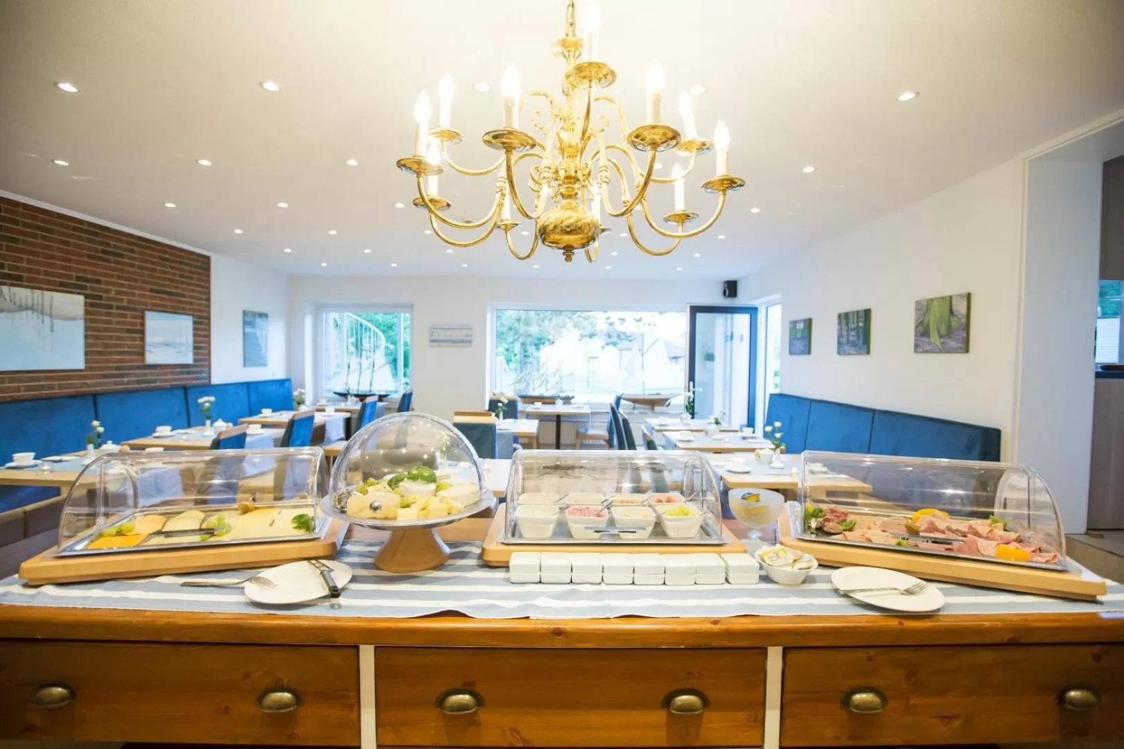 Buffet breakfast, Restaurant/Places to Eat in Hotel Das kleine Glück - Adults Only
