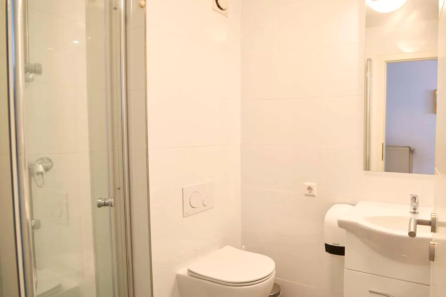 Bathroom in Hotel zur Post Ochsendorf