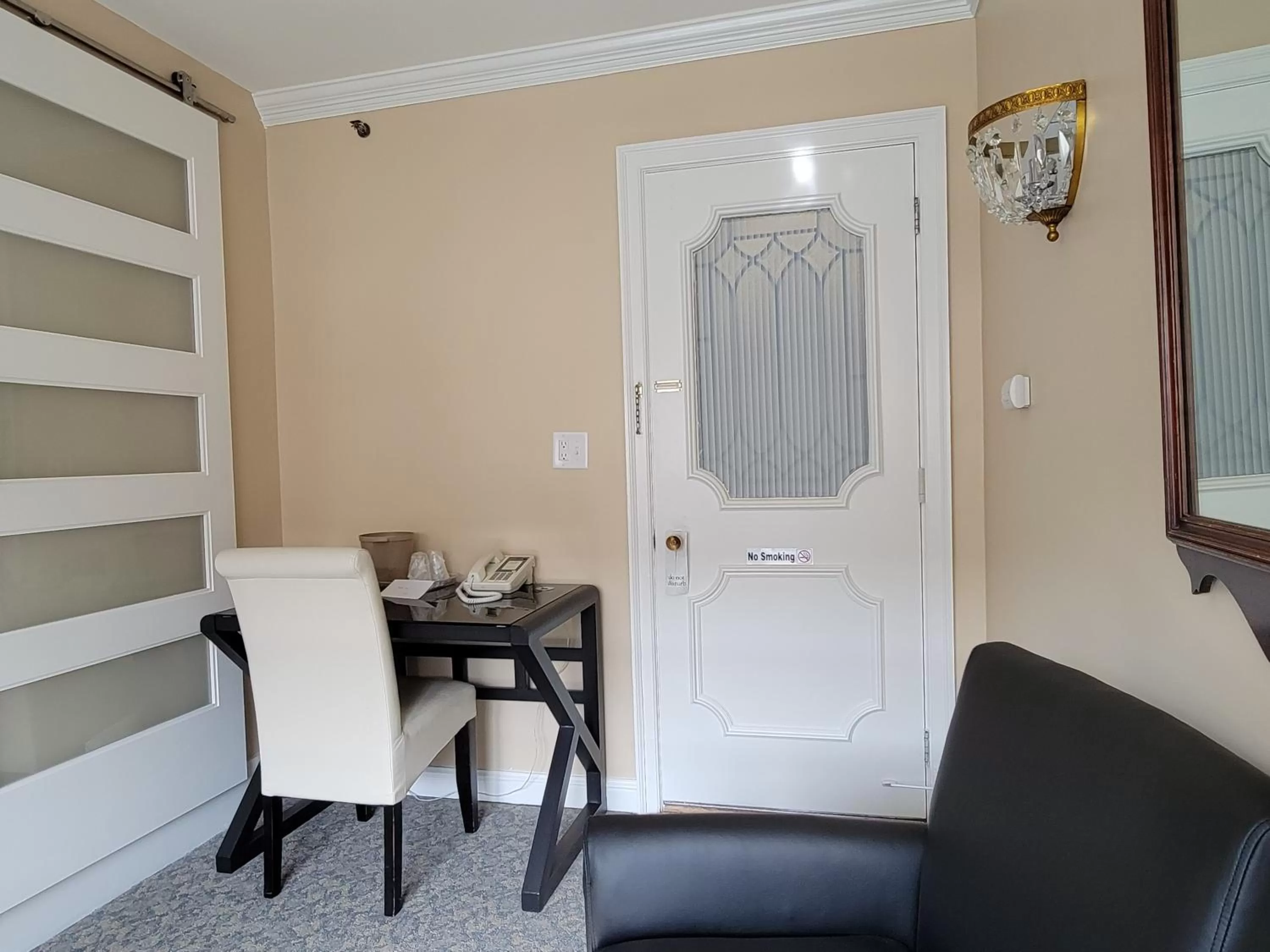 Seating area in Lowell Inn