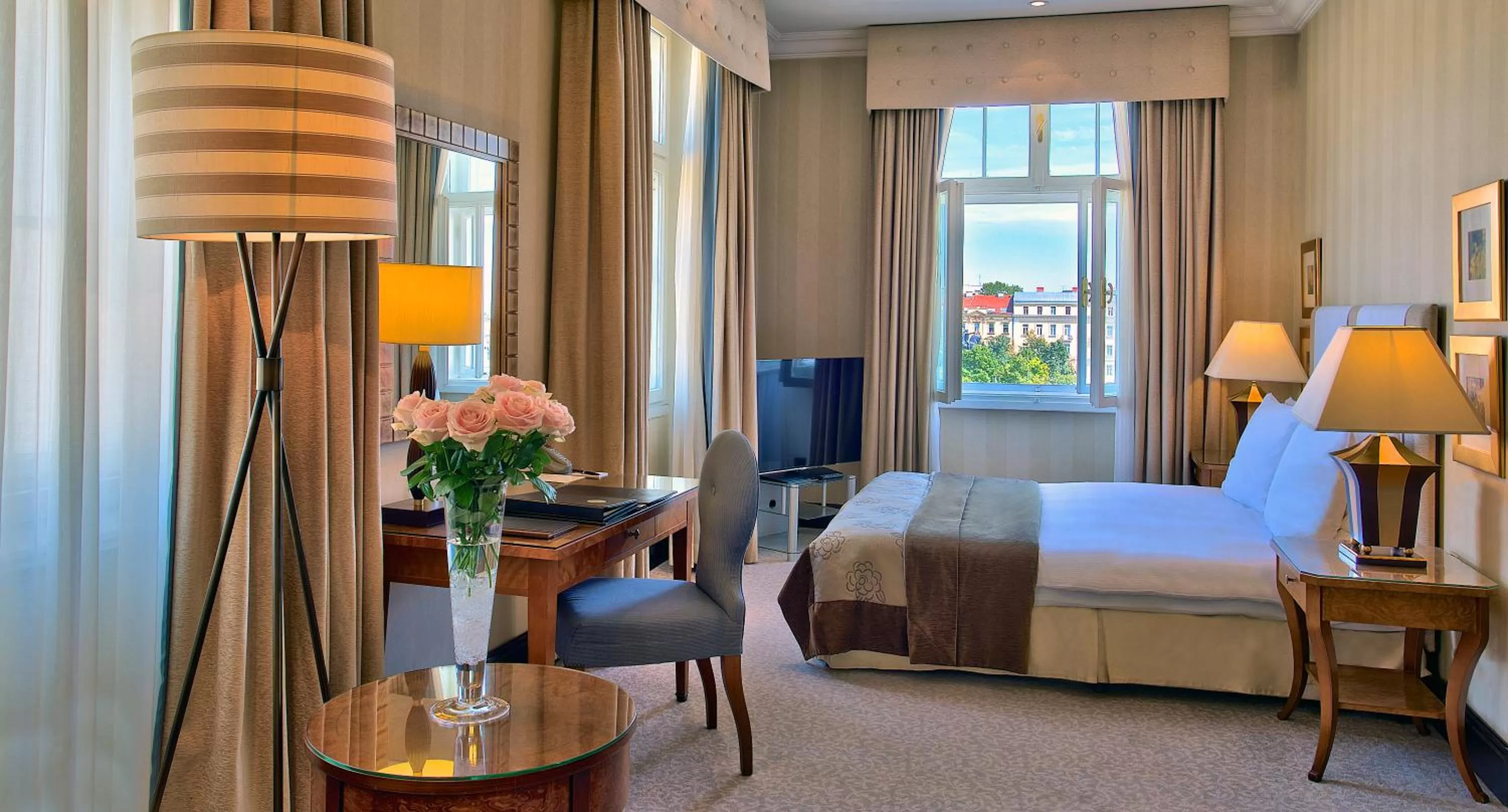 Day, Bed in Esplanade Zagreb Hotel