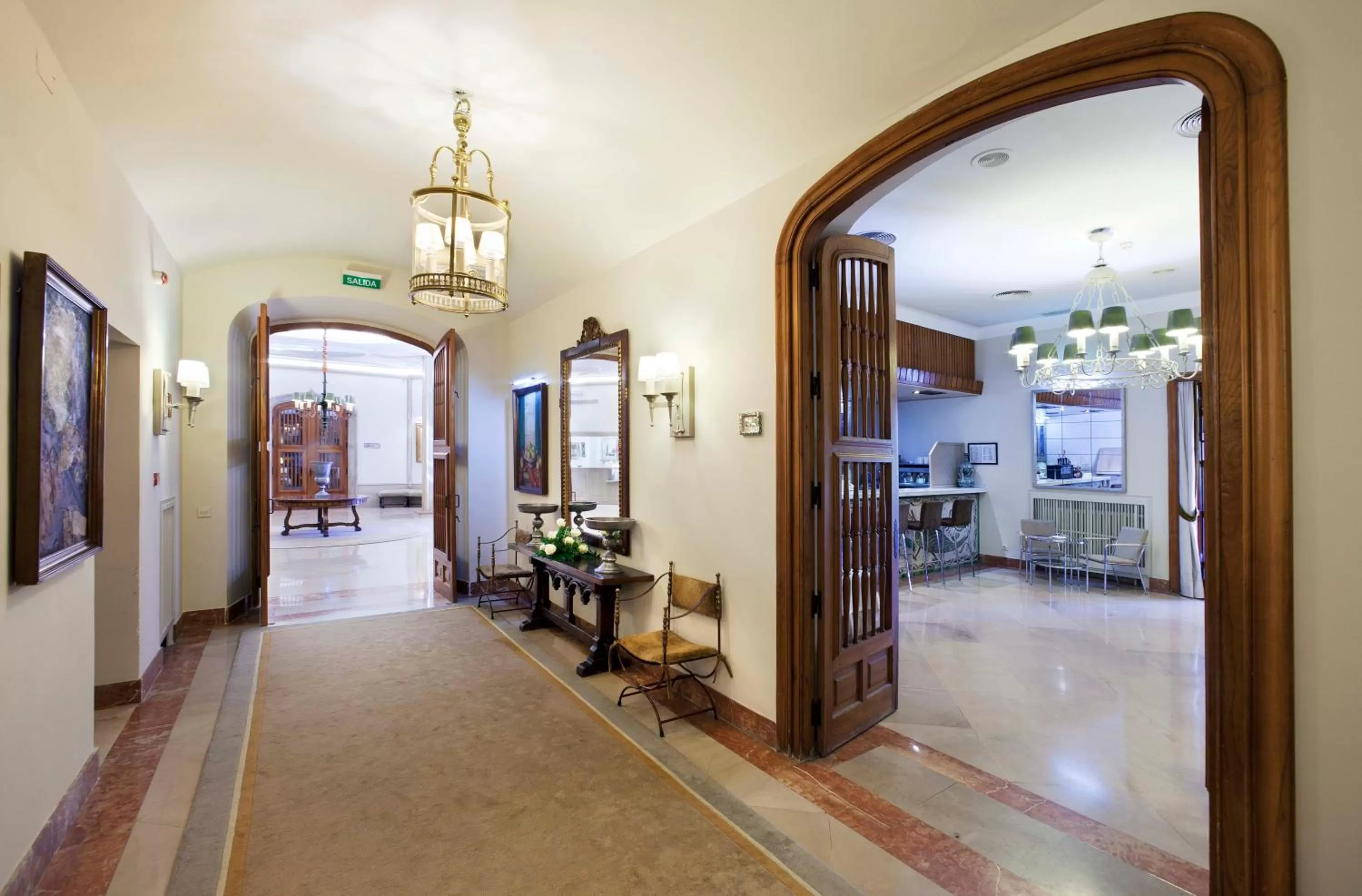 Lounge or bar in Parador de Teruel