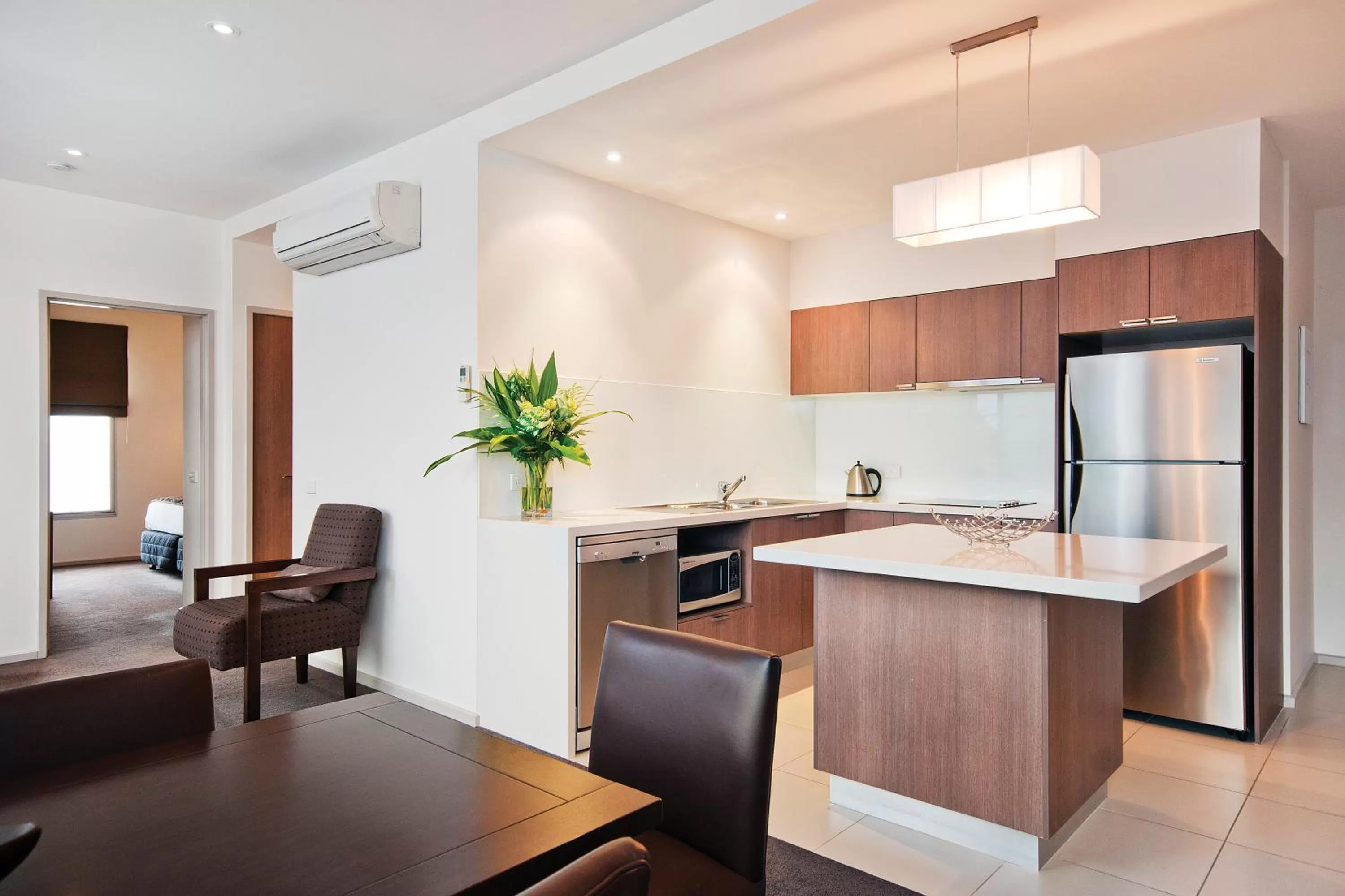 Kitchen or kitchenette in Quality Hotel Wangaratta Gateway