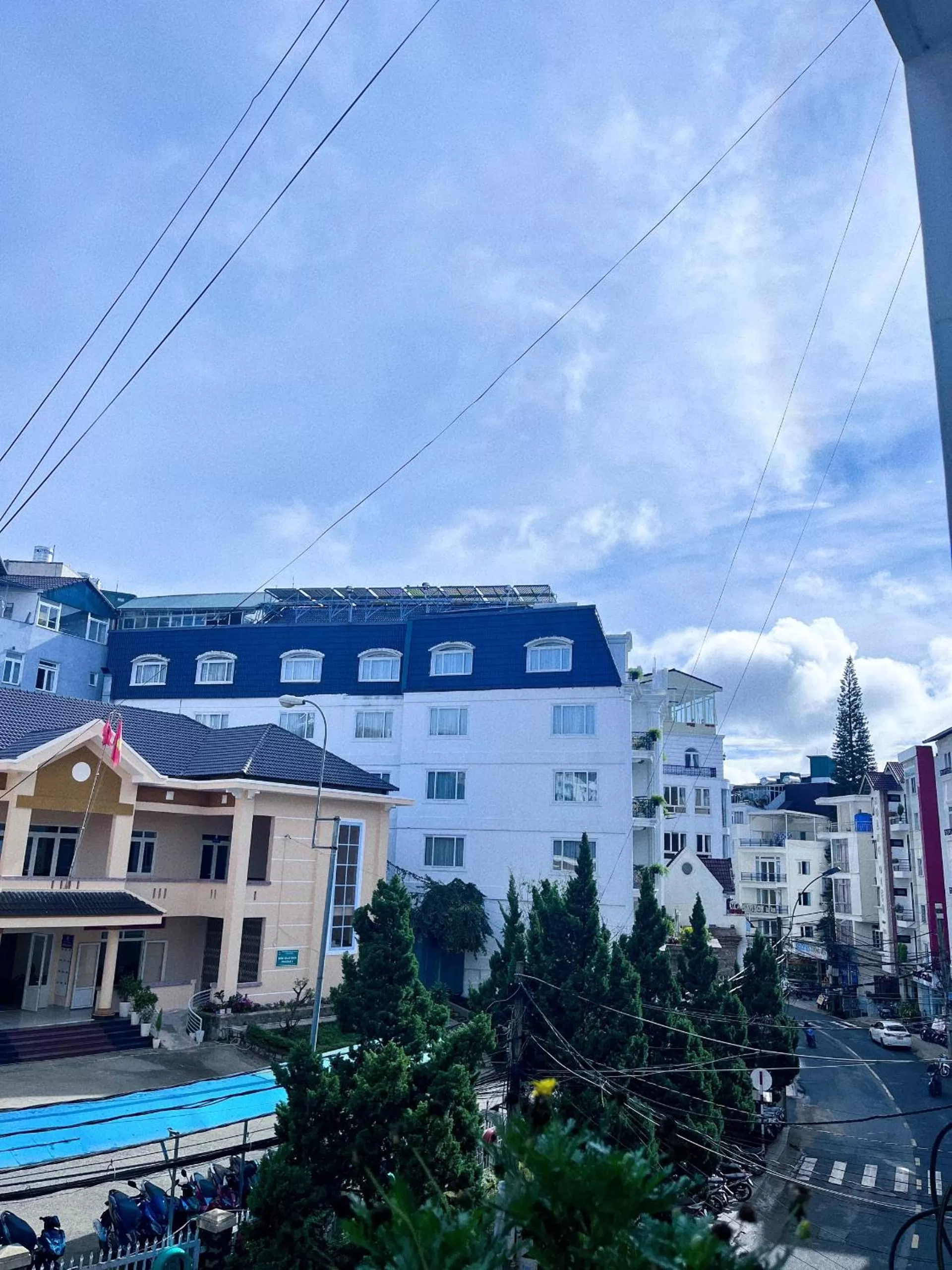 Neighbourhood in Glory Gia Huy Hotel