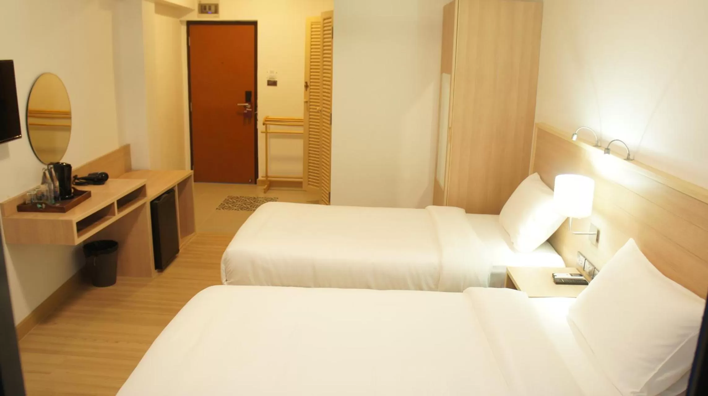 Bed in RCN Court & Inn