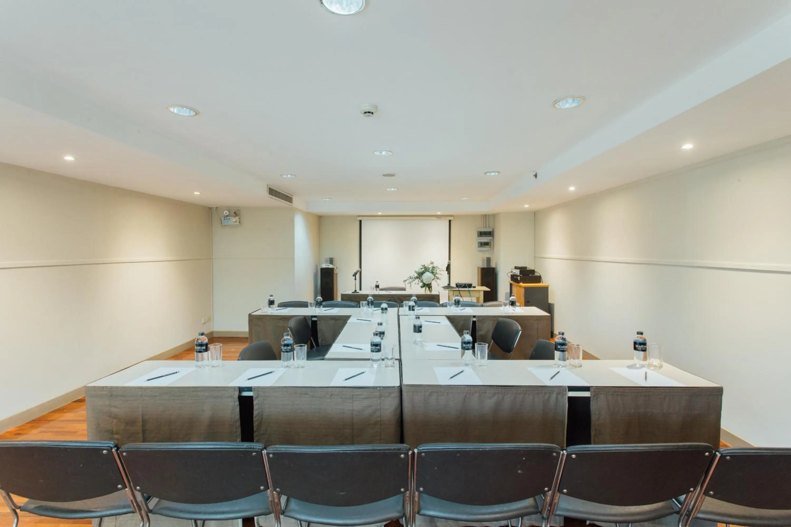 Banquet/Function facilities in Seasons Siam Hotel