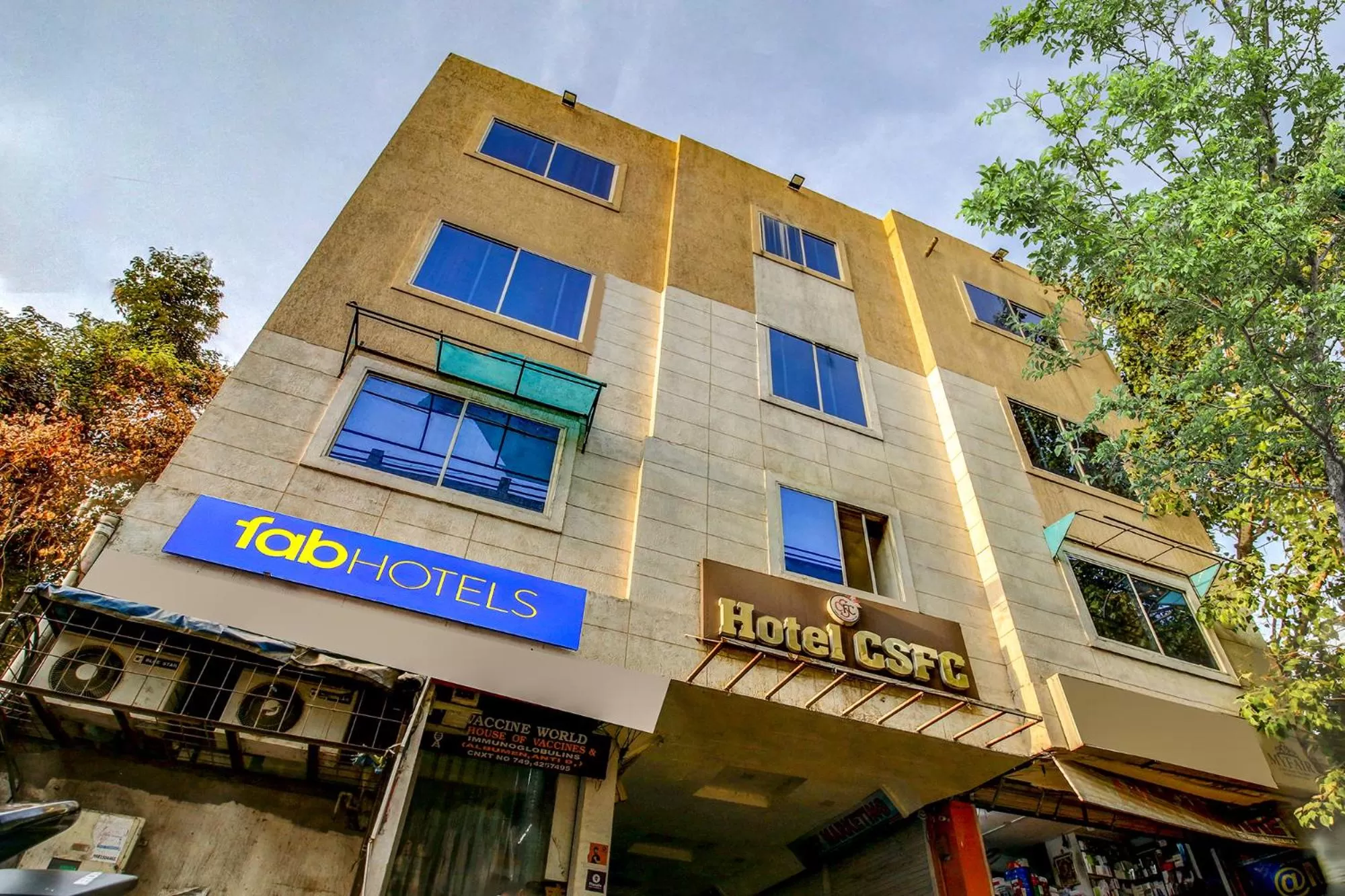 Property building in FabHotel CSFC Near Bhopal Railway Station