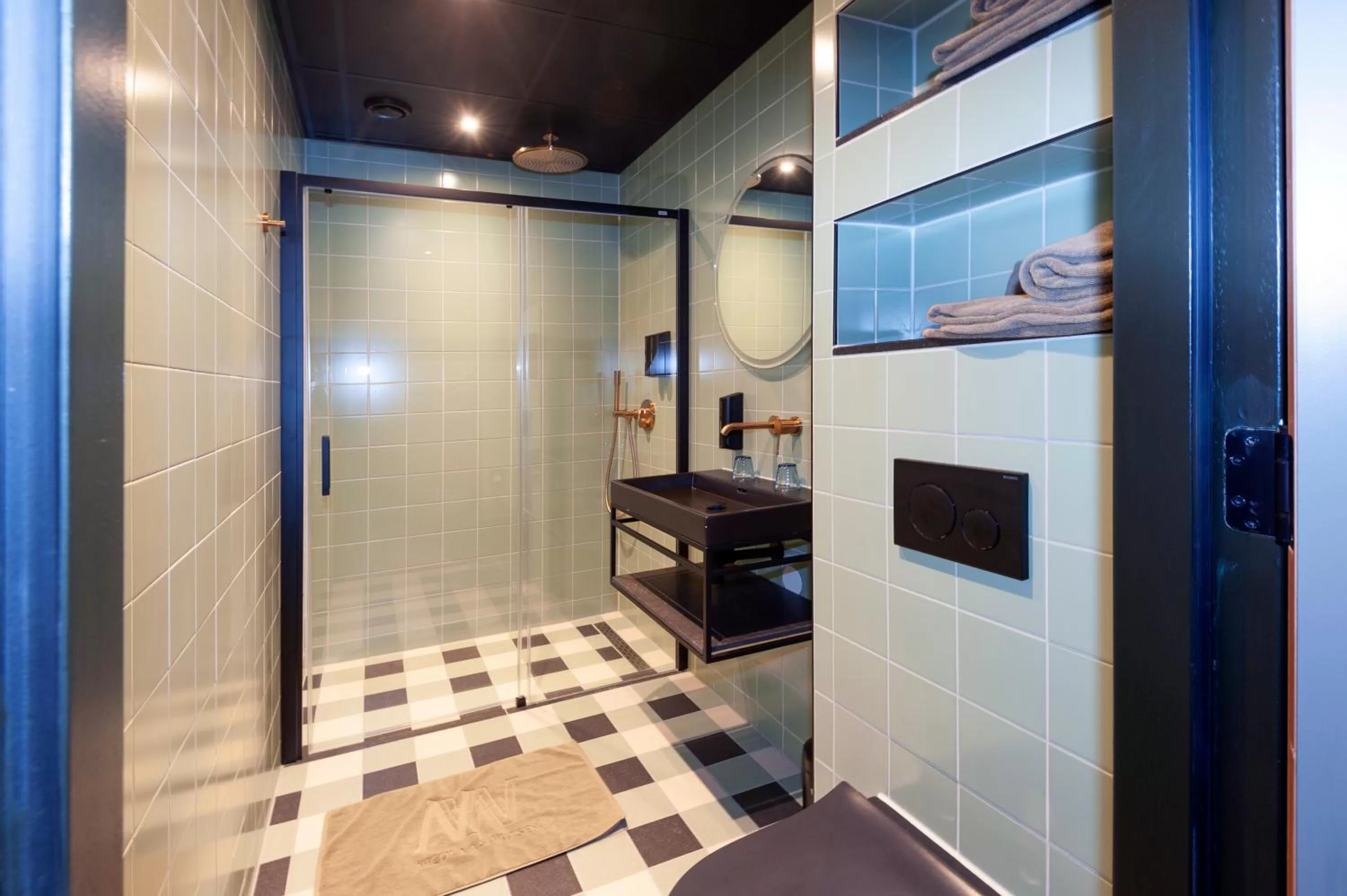 Bathroom in Hotel Nicolaas Witsen