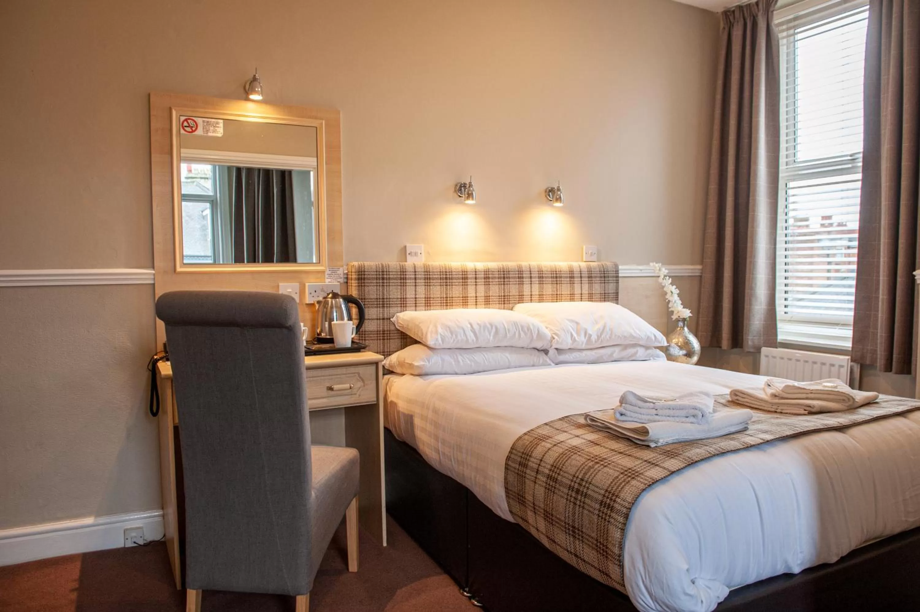 Bed in Osborne Hotel