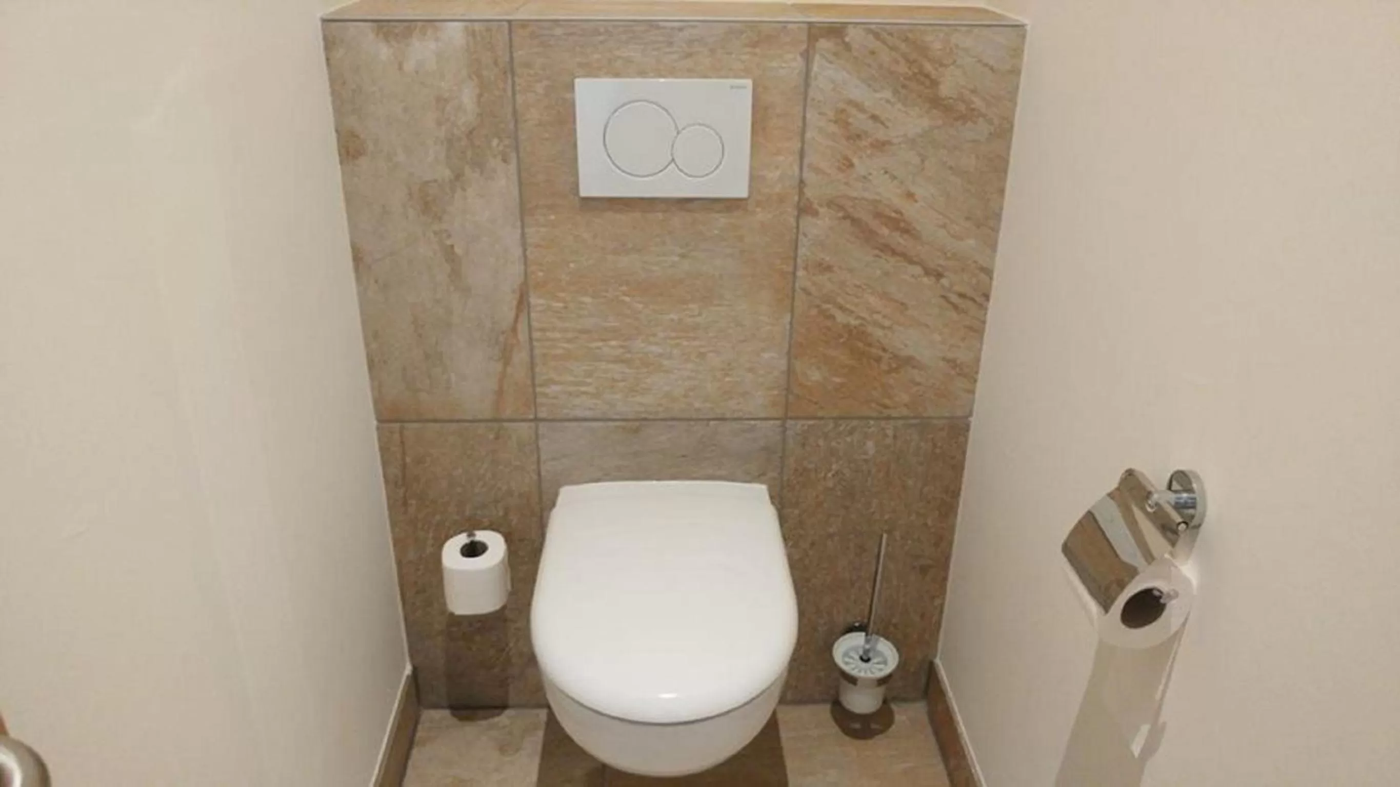 Decorative detail, Bathroom in Weinhotel Rieder