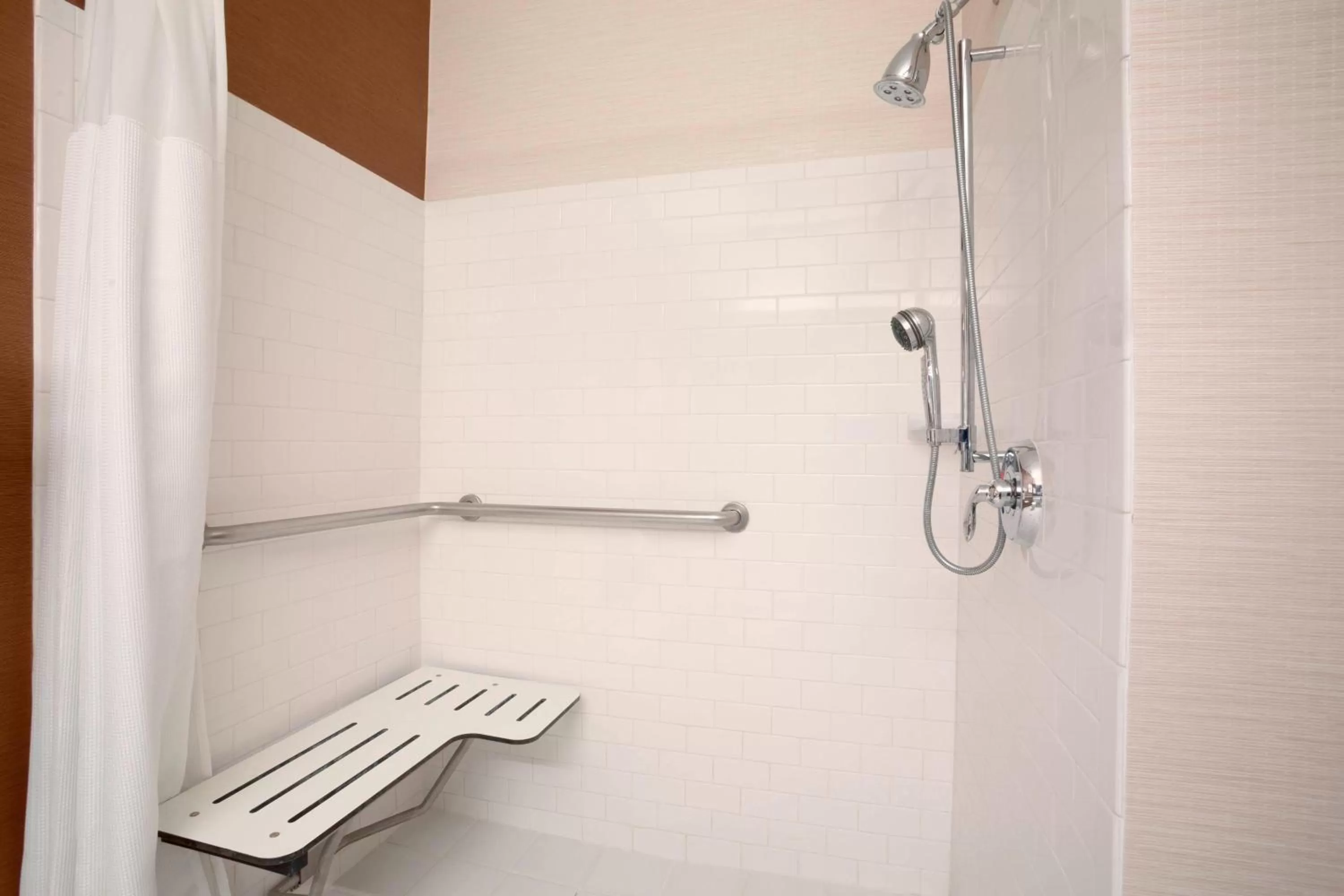 Bathroom in Sonesta Essential Houston Energy Corridor