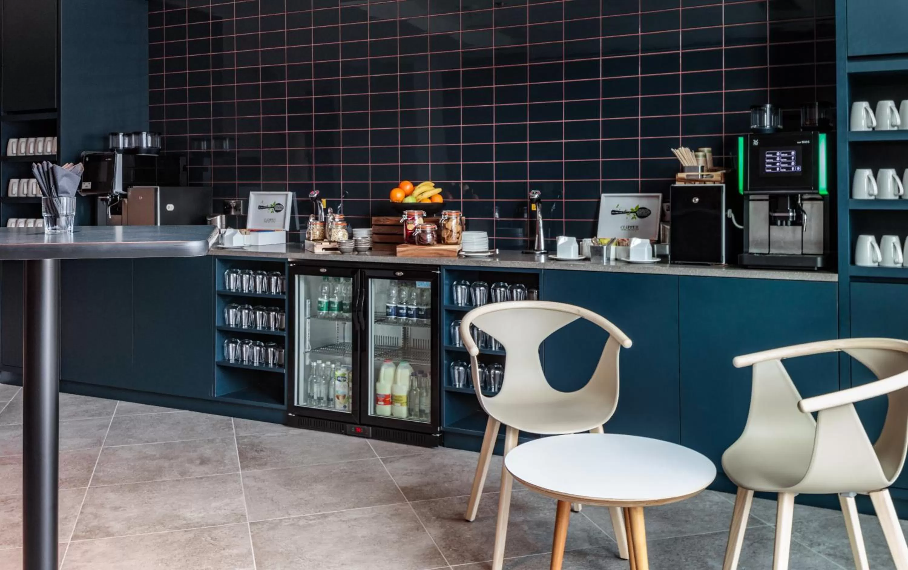 Coffee/tea facilities in Holiday Inn London Heathrow - Bath Road by IHG