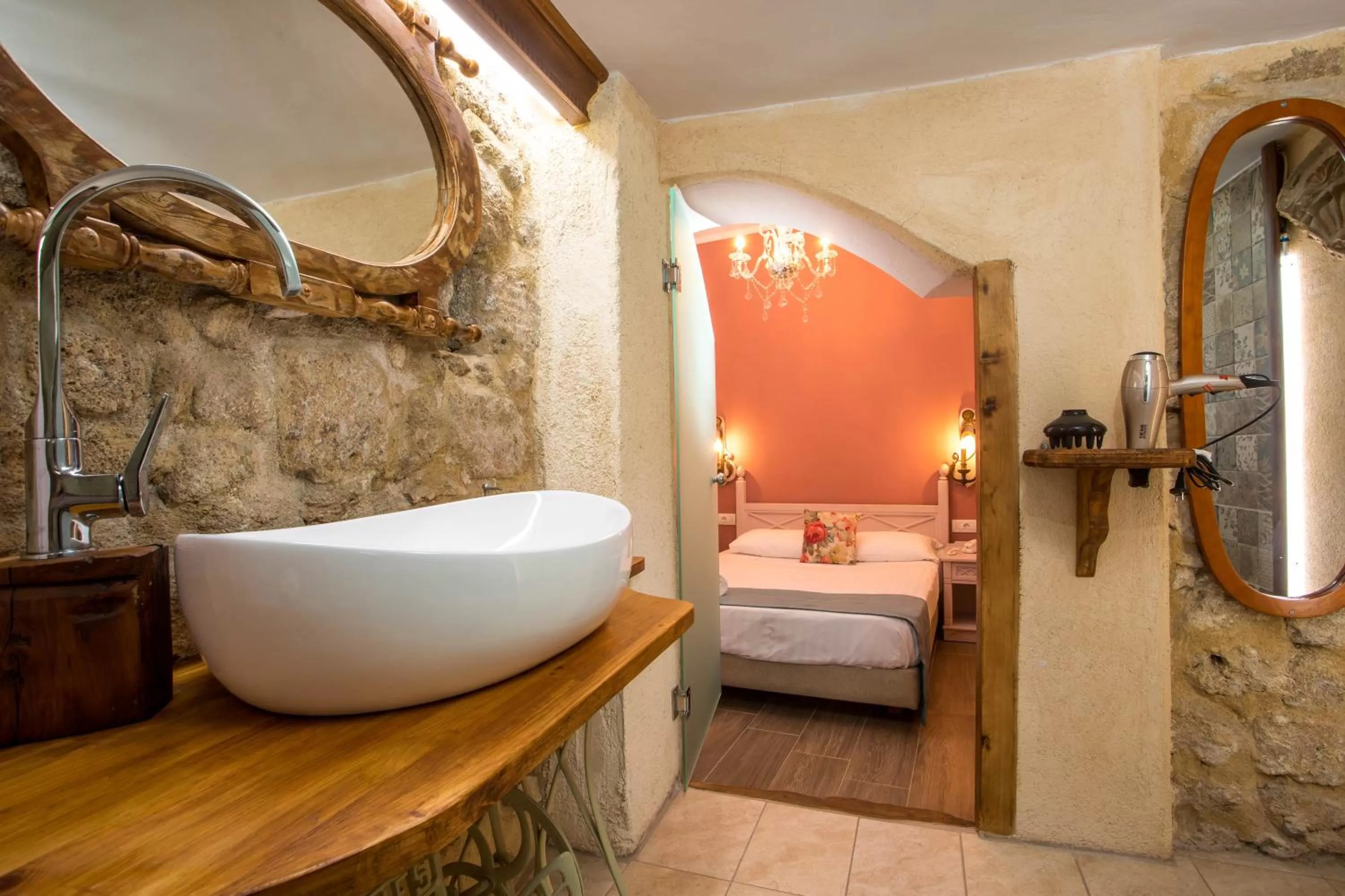 Bathroom, Bed in Attiki Hotel