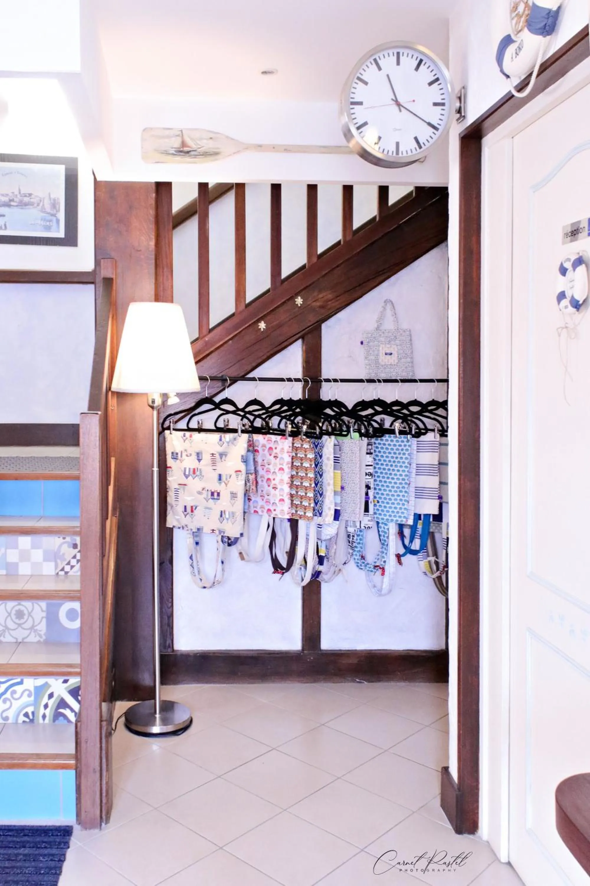 Lobby or reception, Bed in Hôtel Les Embruns Sables d'Olonne