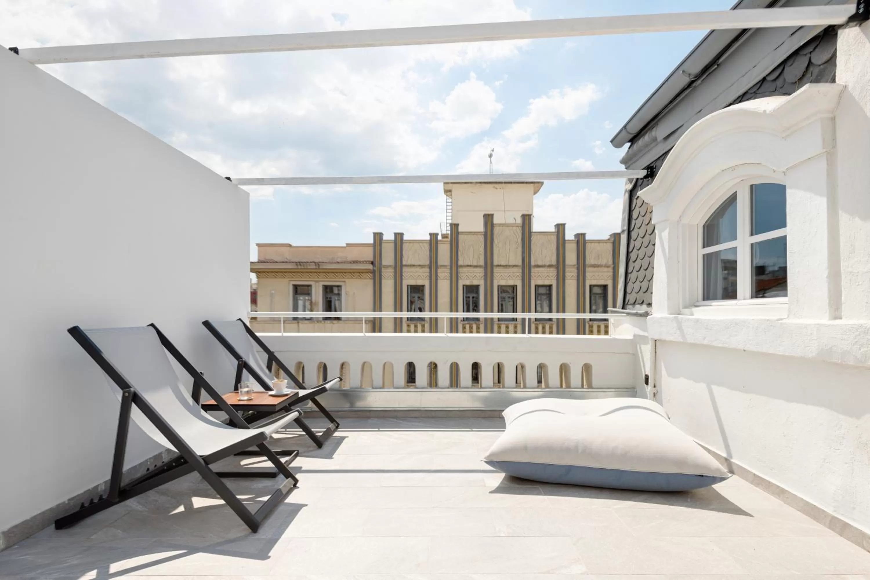 Patio in Colors Urban Hotel Thessaloniki