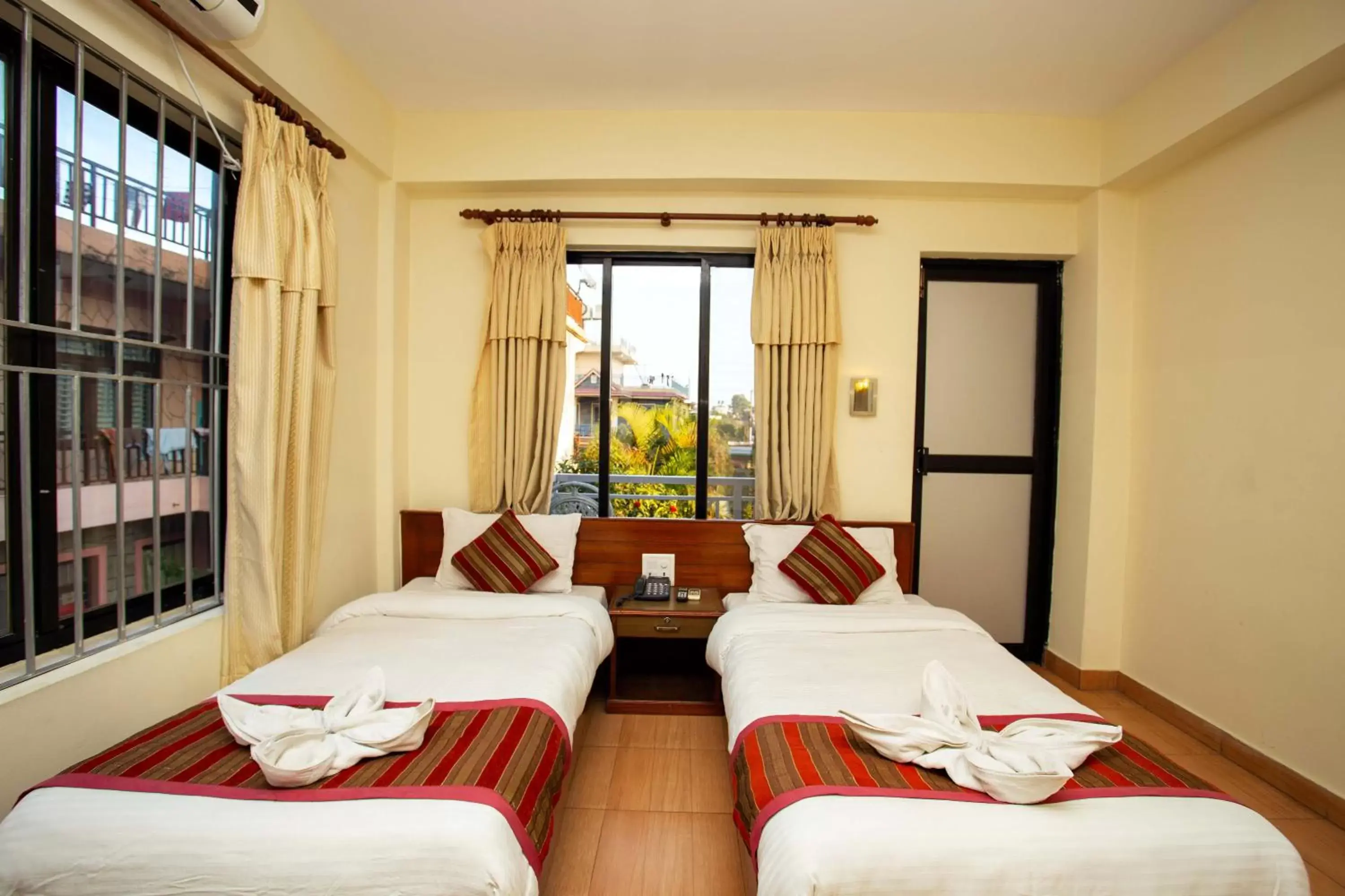 Deluxe Double or Twin Room with Balcony in Hotel Orchid Deluxe Double or Twin Room with Balcony in Hotel Orchid
