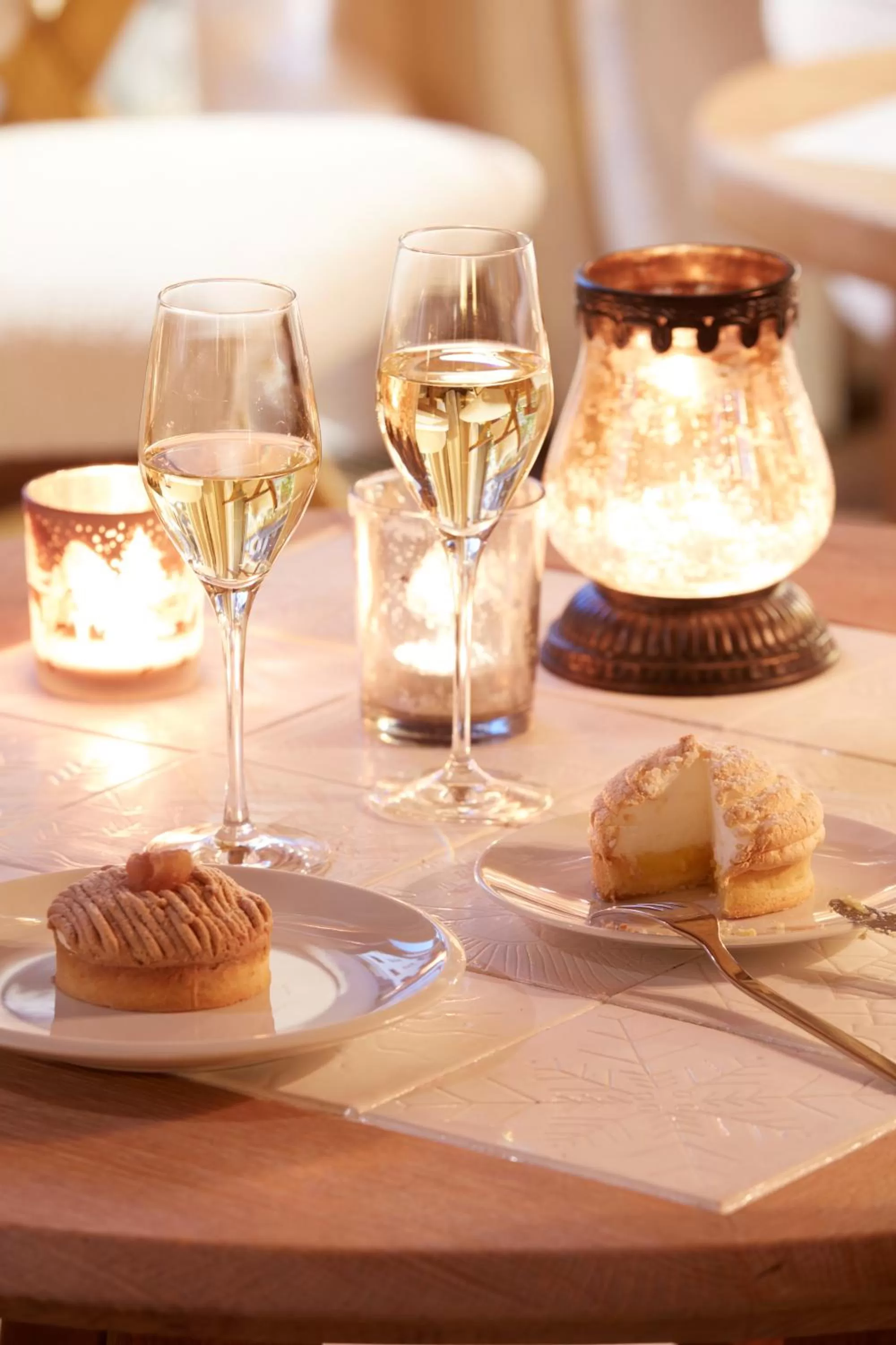 Lounge or bar in Hotel Mont Blanc Megève