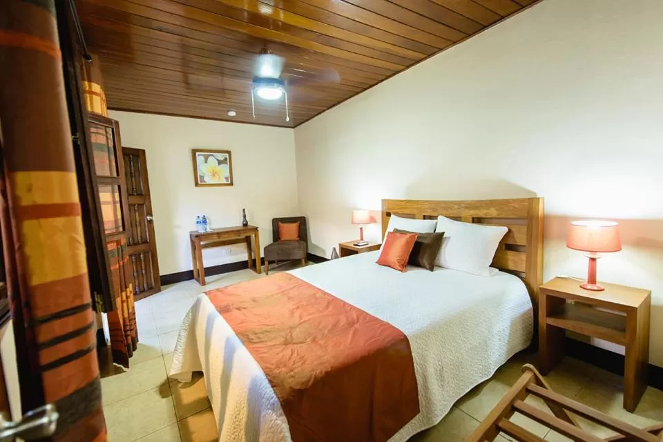 Photo of the whole room, Bed in Hotel Flor De Sarta