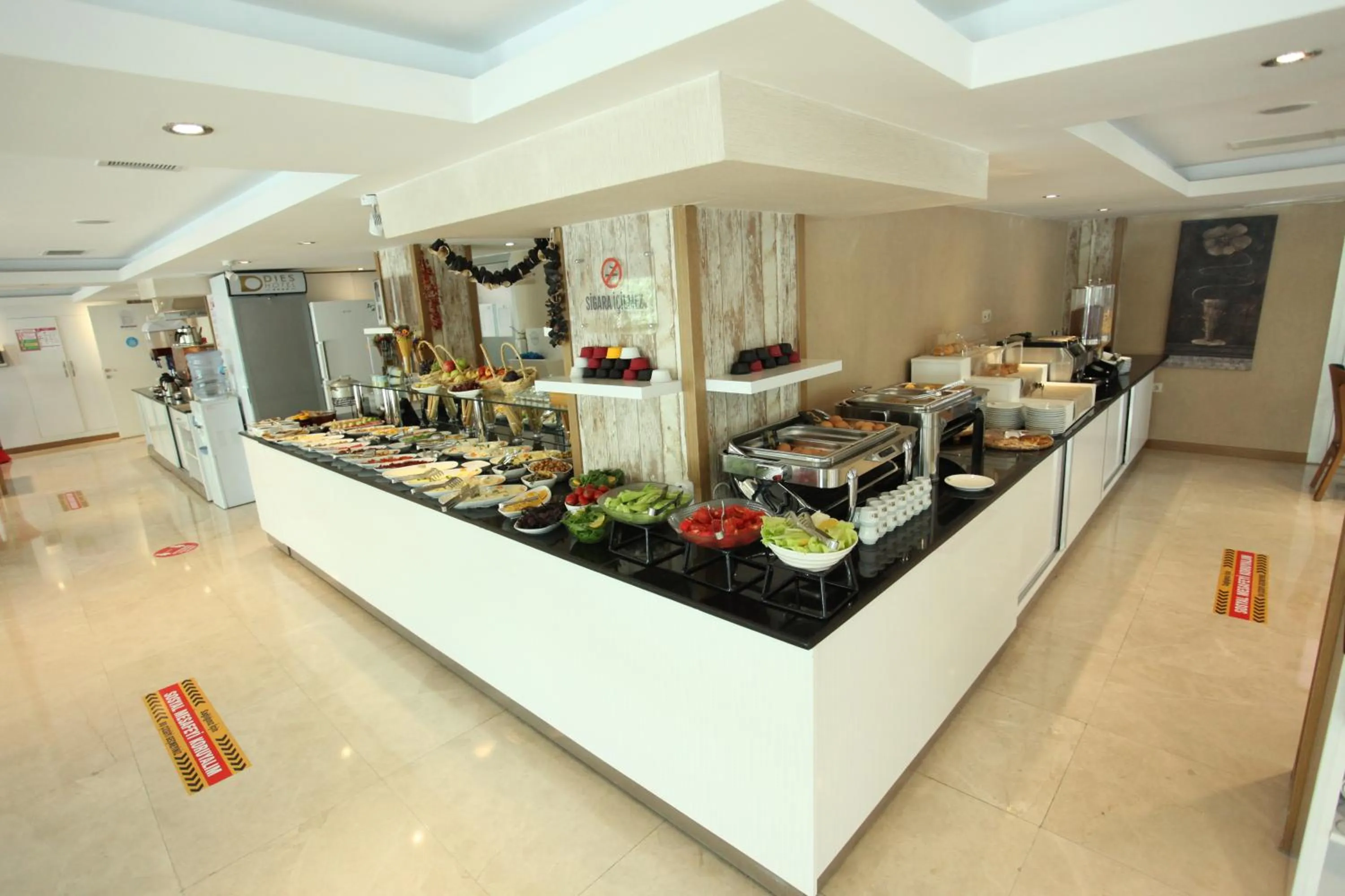 Food and drinks in Dies Hotel