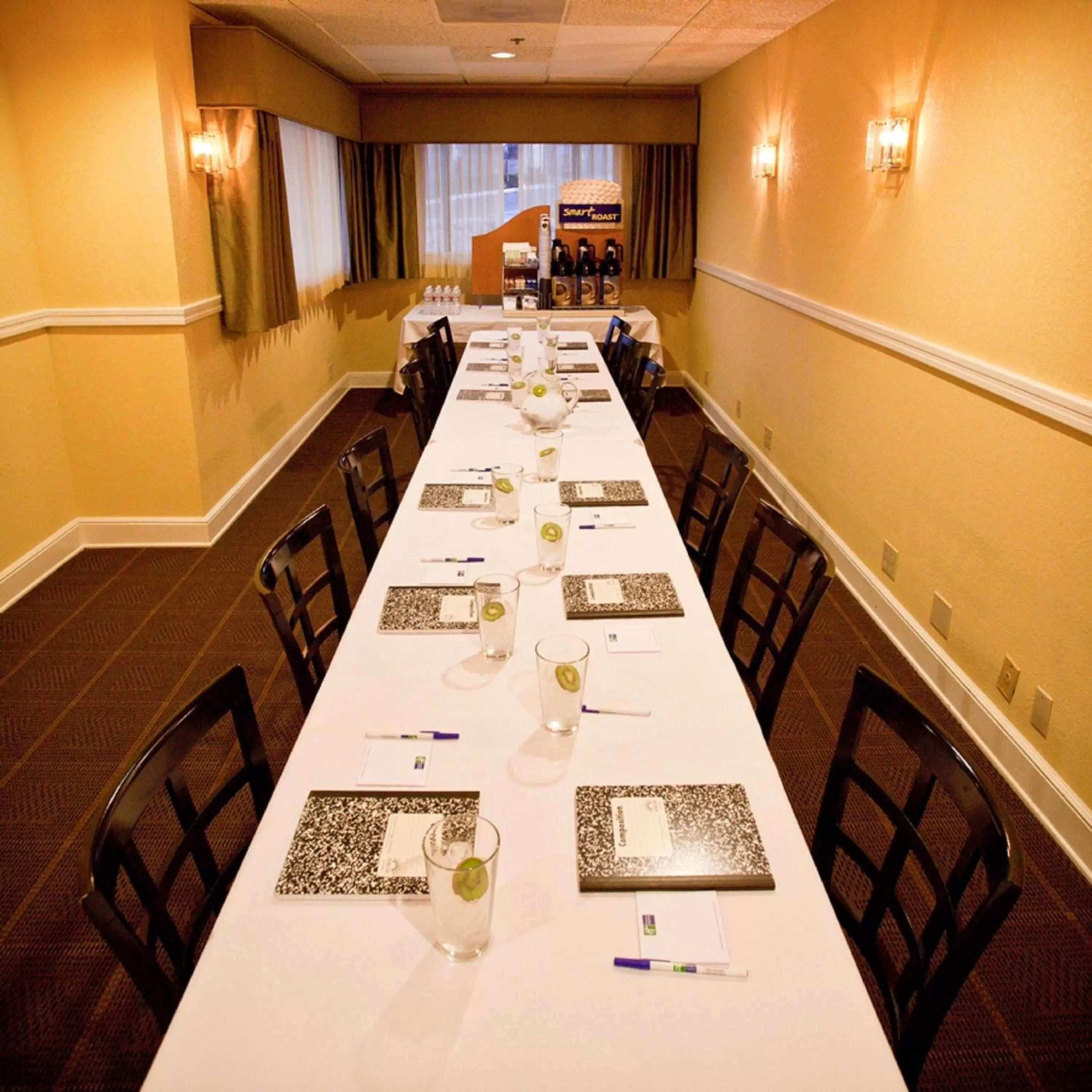 Meeting/conference room in Holiday Inn Express Grover Beach-Pismo Beach Area by IHG