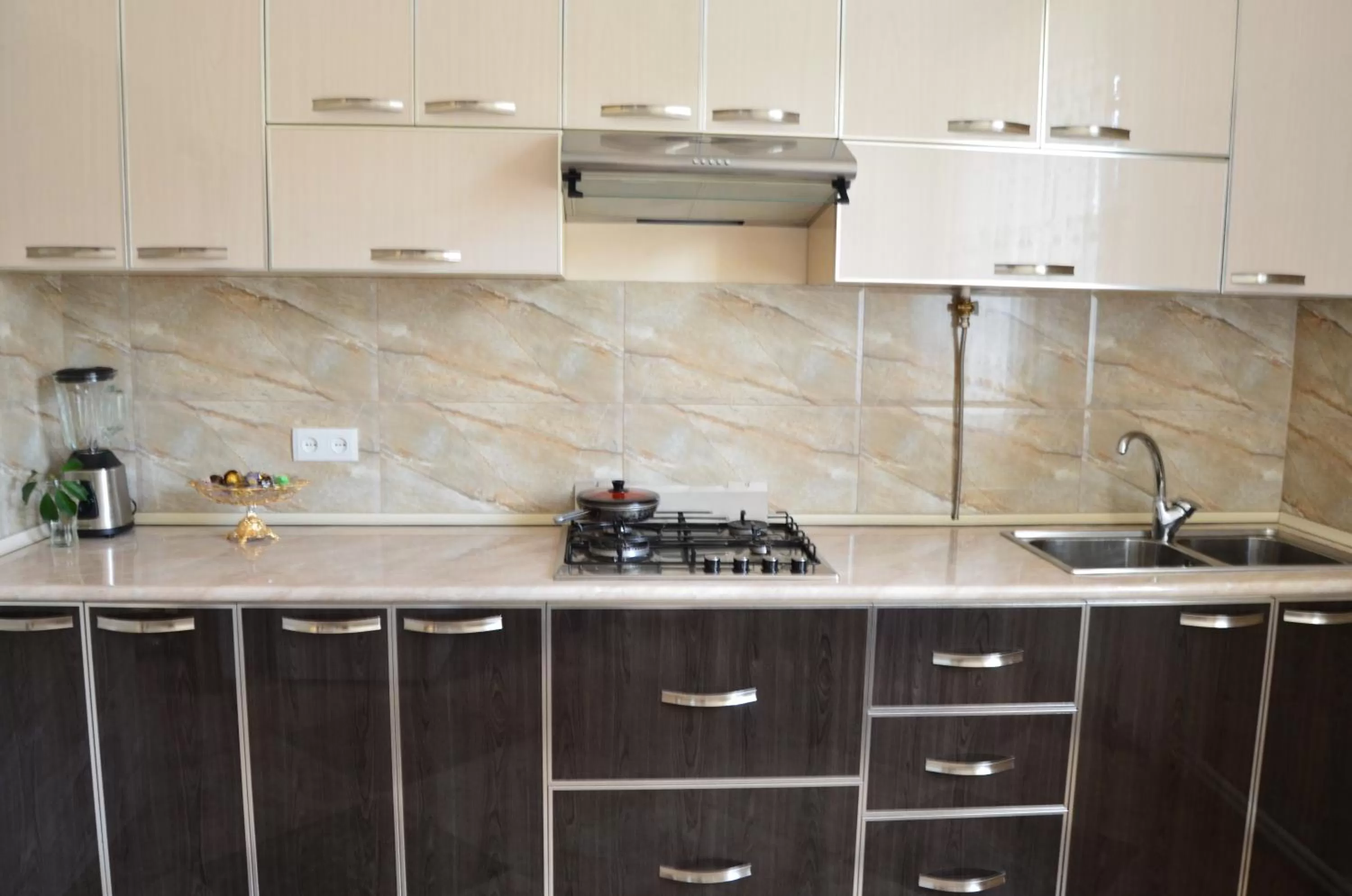 Property building, Kitchen/Kitchenette in Green Dilijan B&B