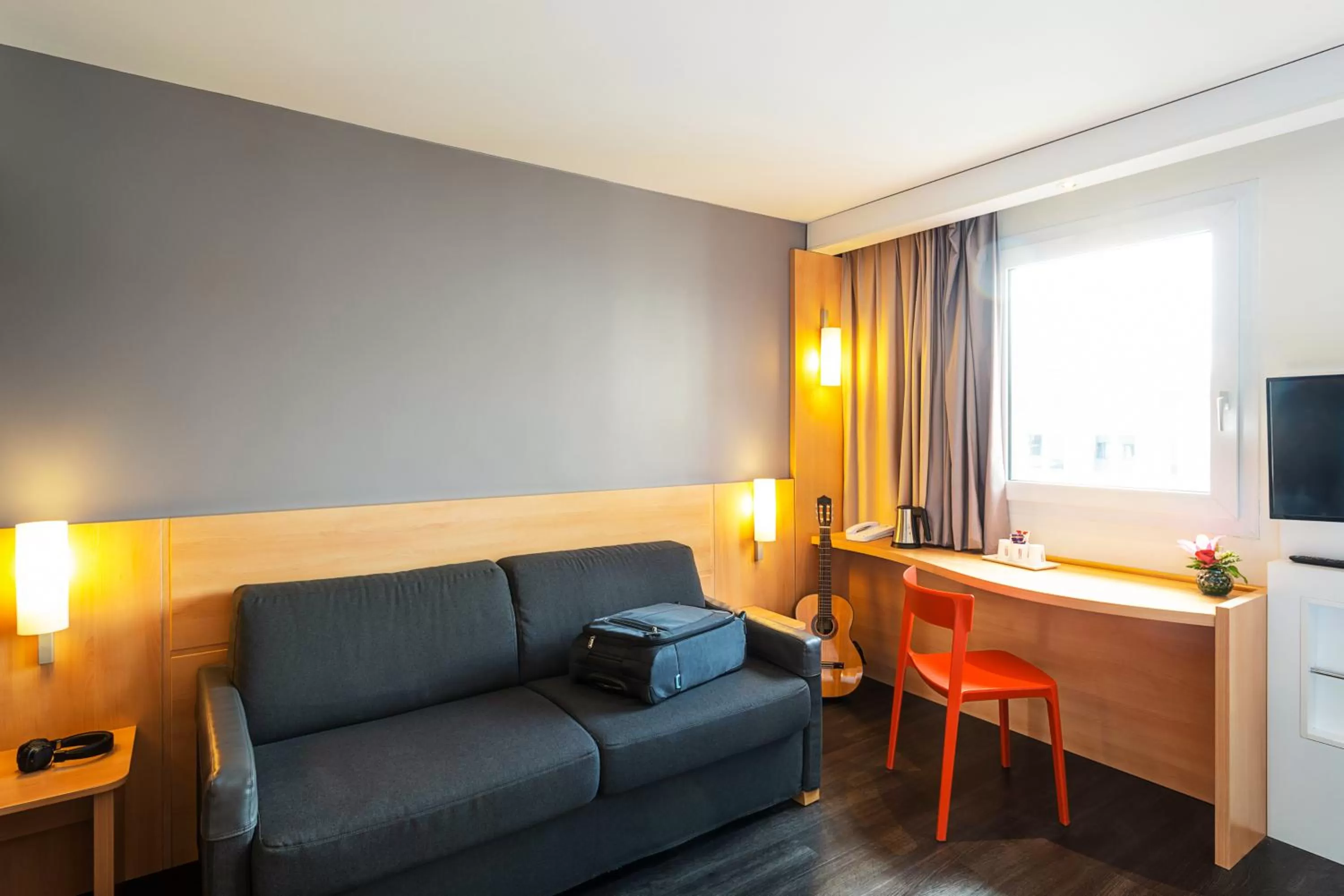 Living room in ibis Le Havre Centre