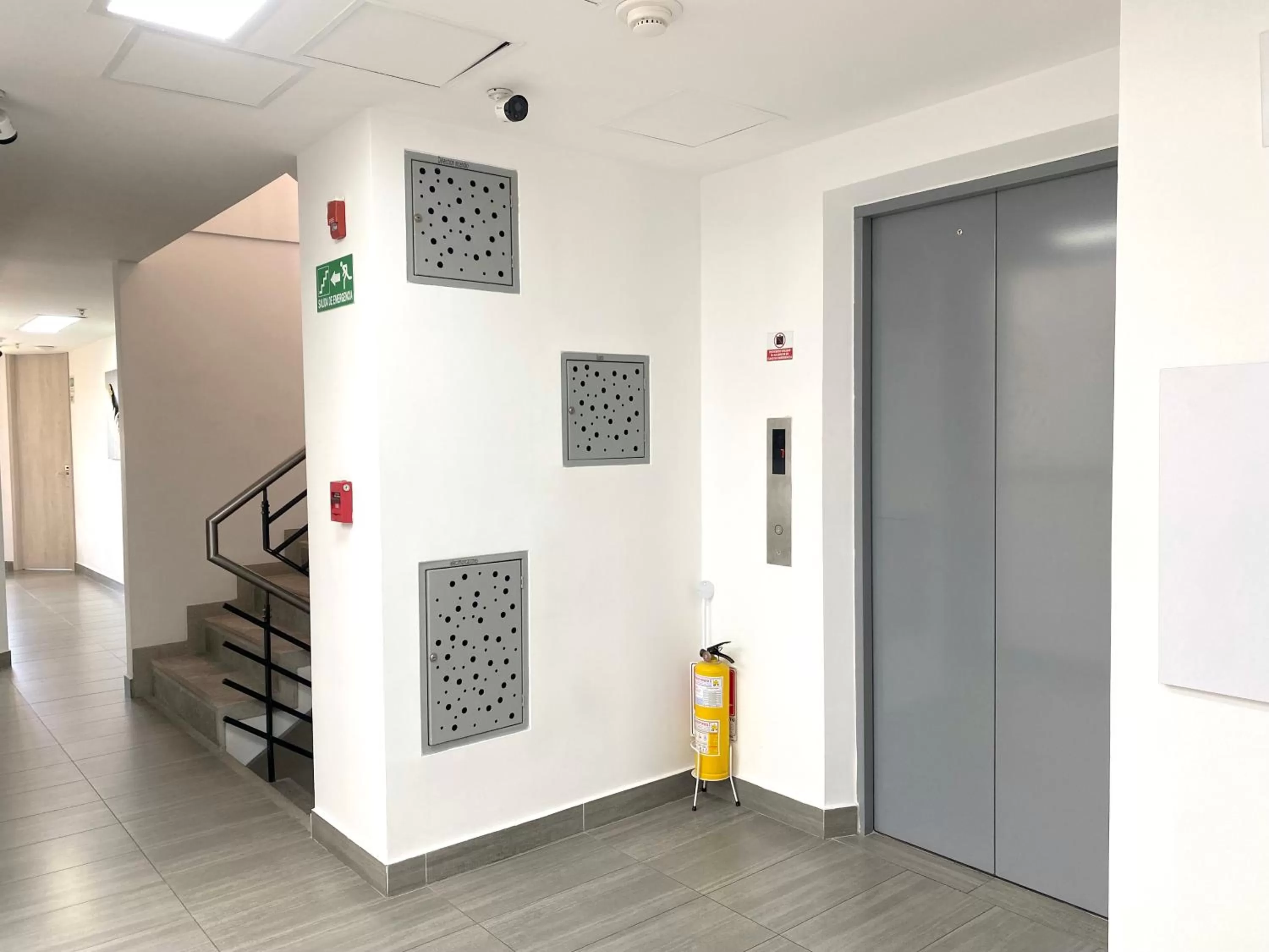 Area and facilities in Seven Inn Hotel