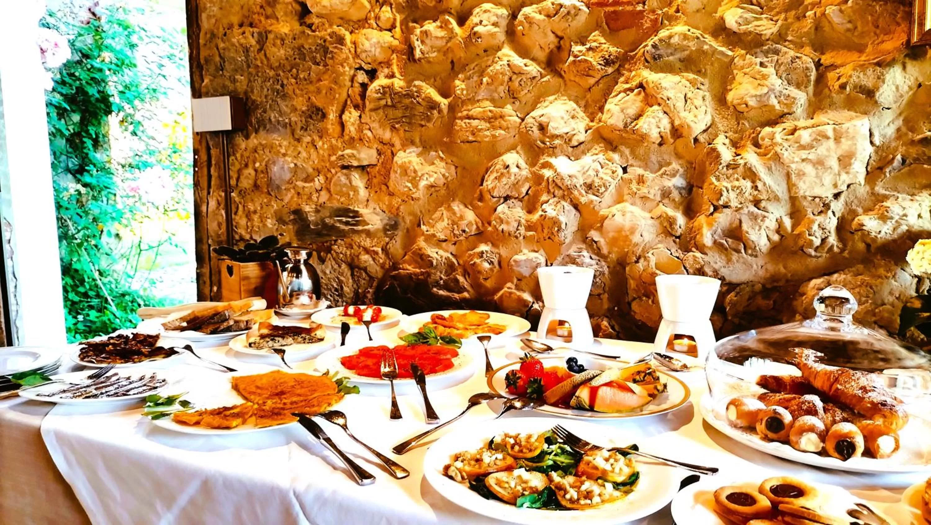 Breakfast in Badia Giulia Prestigious Historical B&B, Camaiore - Adults Only - No Pets