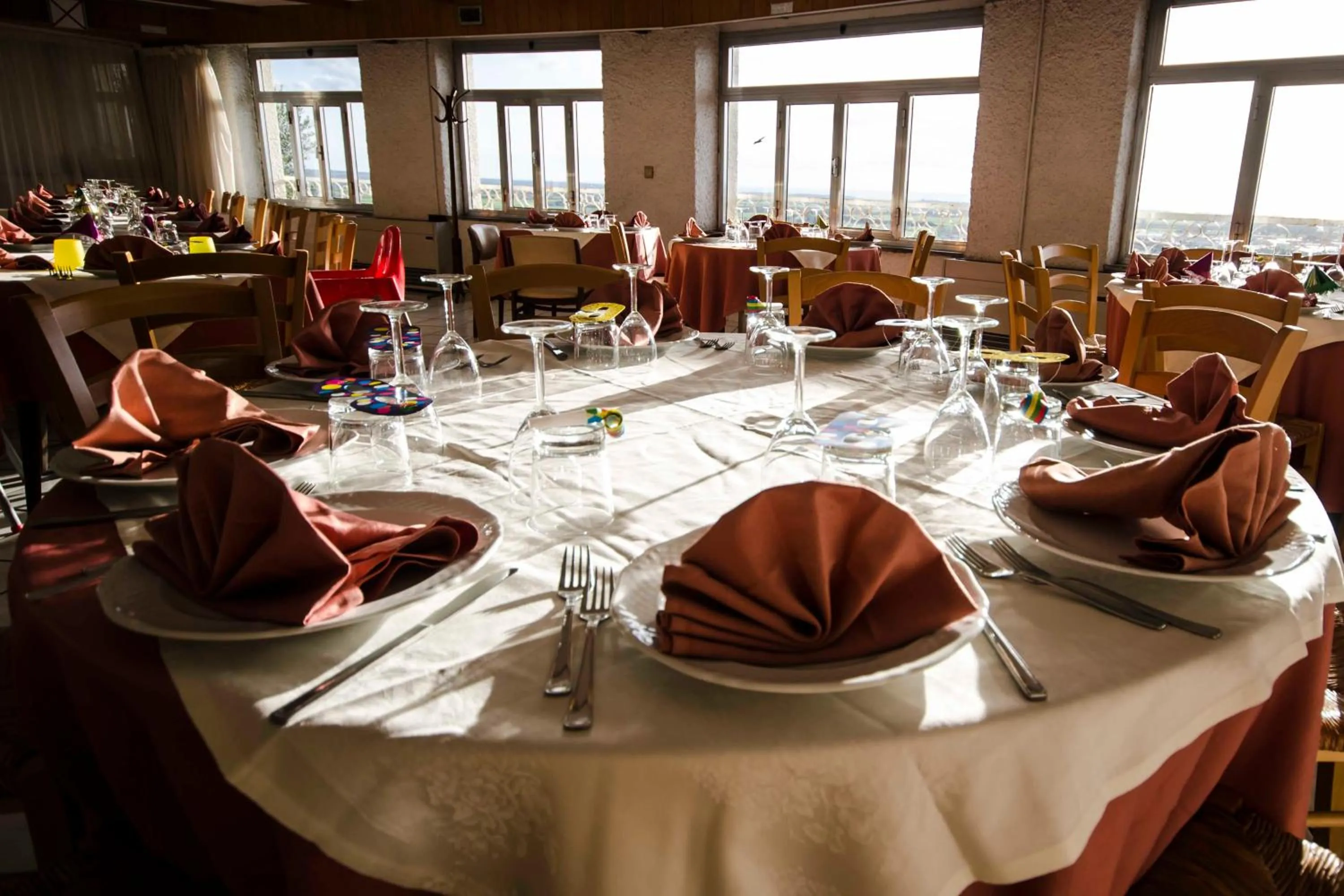 Restaurant/places to eat in Hotel Tarconte