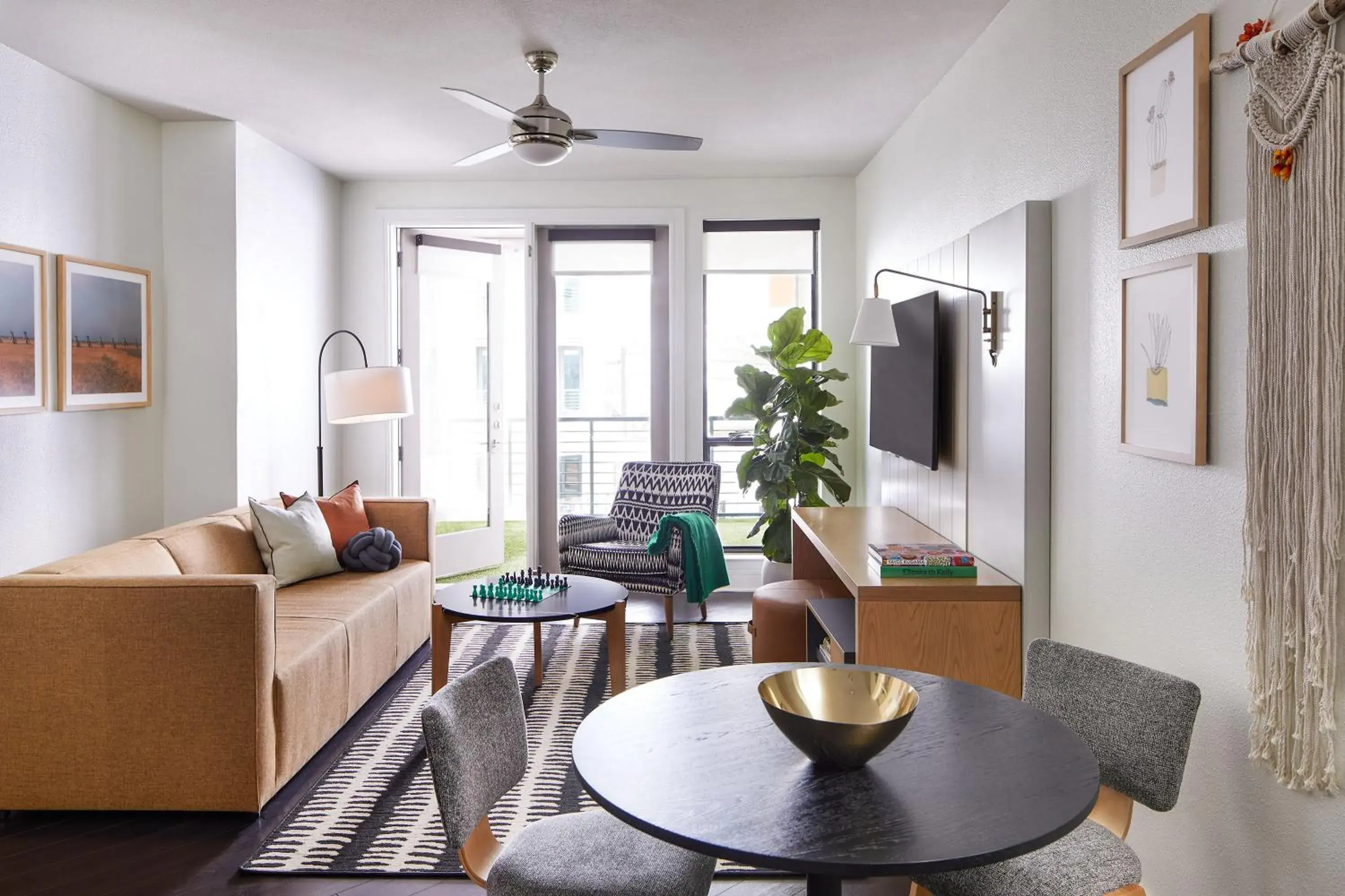 2 Bedroom Designer Furnished Apt in East Austin in Sentral East Austin at 1614 E Sixth 2 Bedroom Designer Furnished Apt in East Austin in Sentral East Austin at 1614 E Sixth