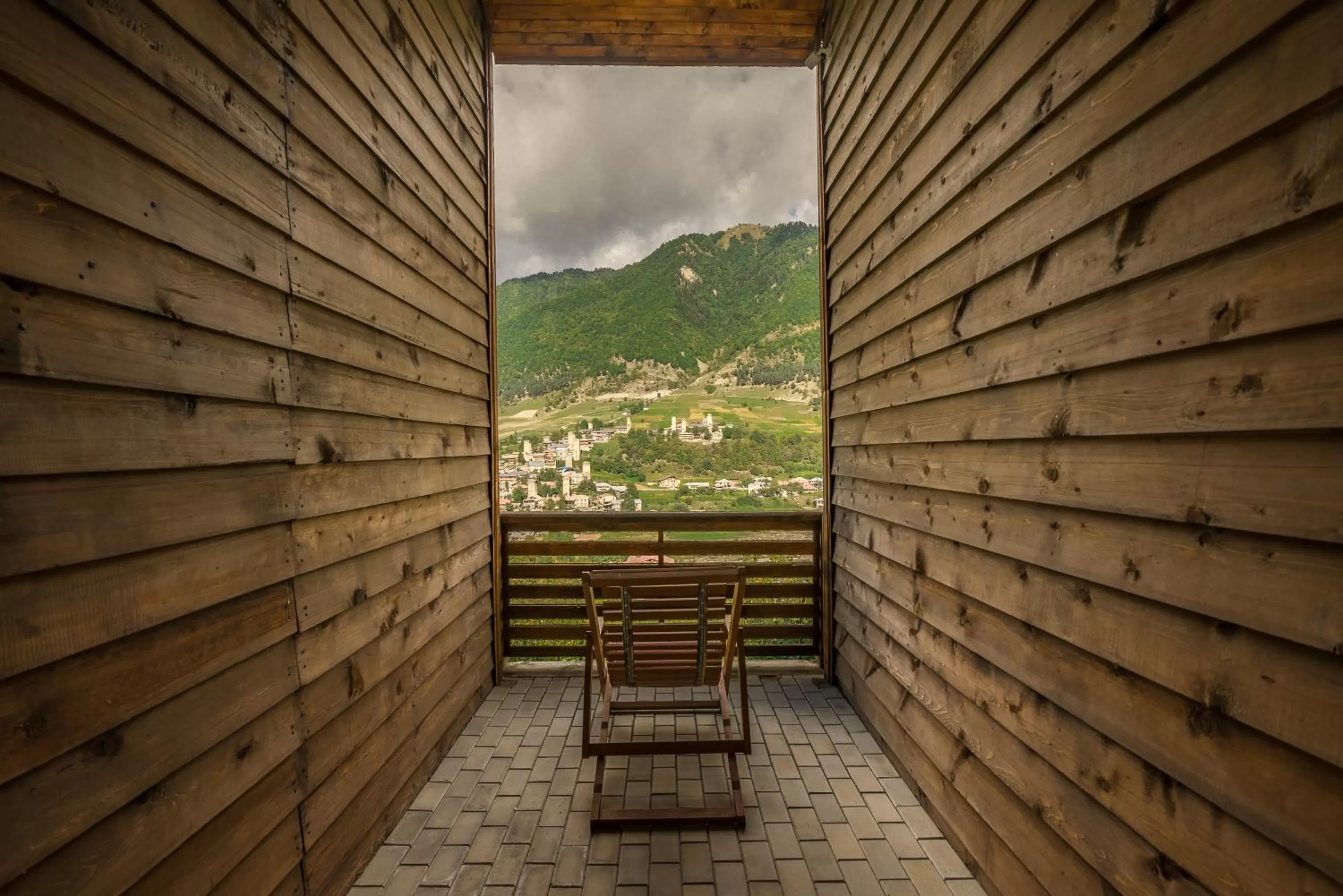 Mountain view in Hotel Banguriani