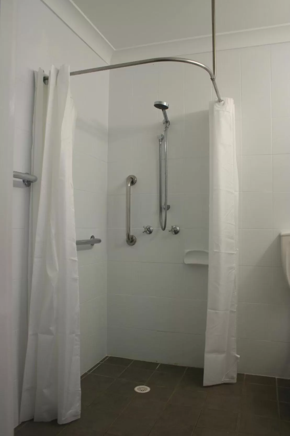 Shower in Club Motel Armidale