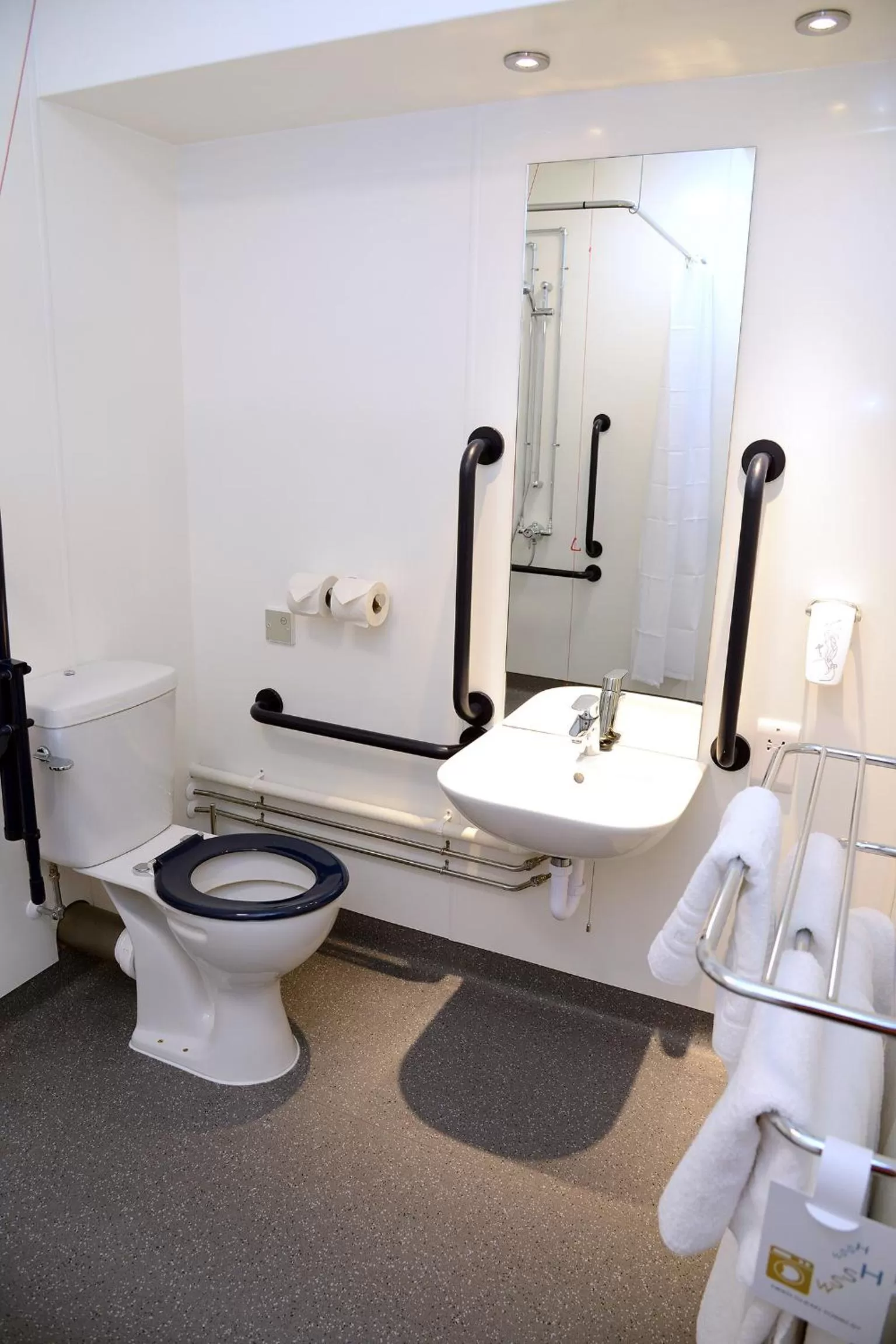 Bathroom in Lock Keeper, Worksop by Marston's Inns