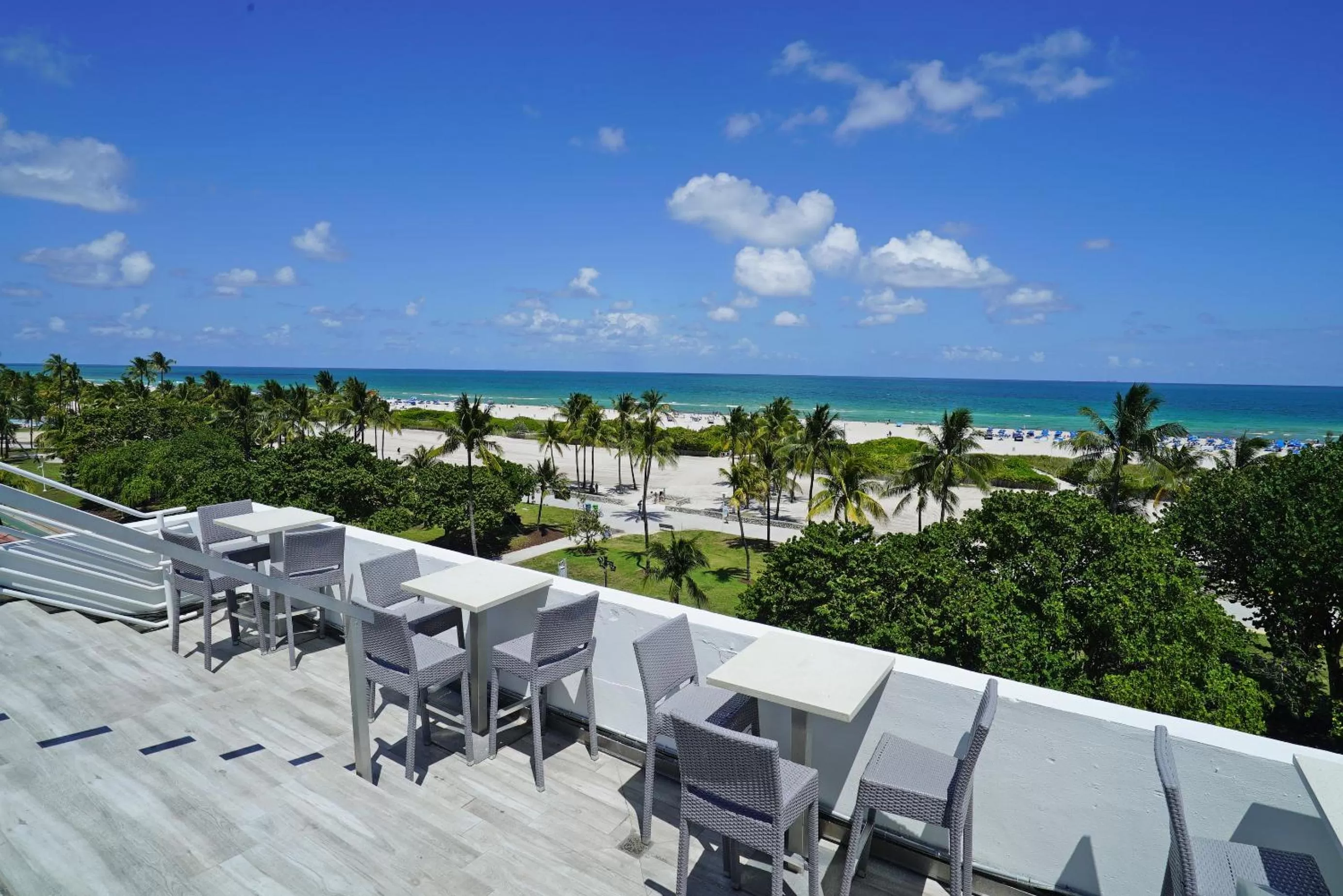 Sea view in Deluxe apartments at the Congress