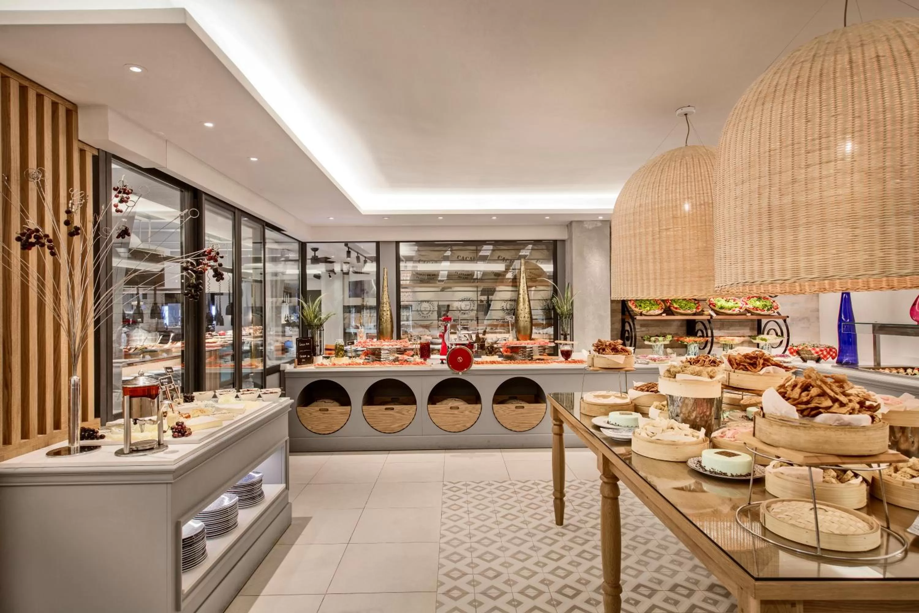 Restaurant/places to eat in Constance Belle Mare Plage