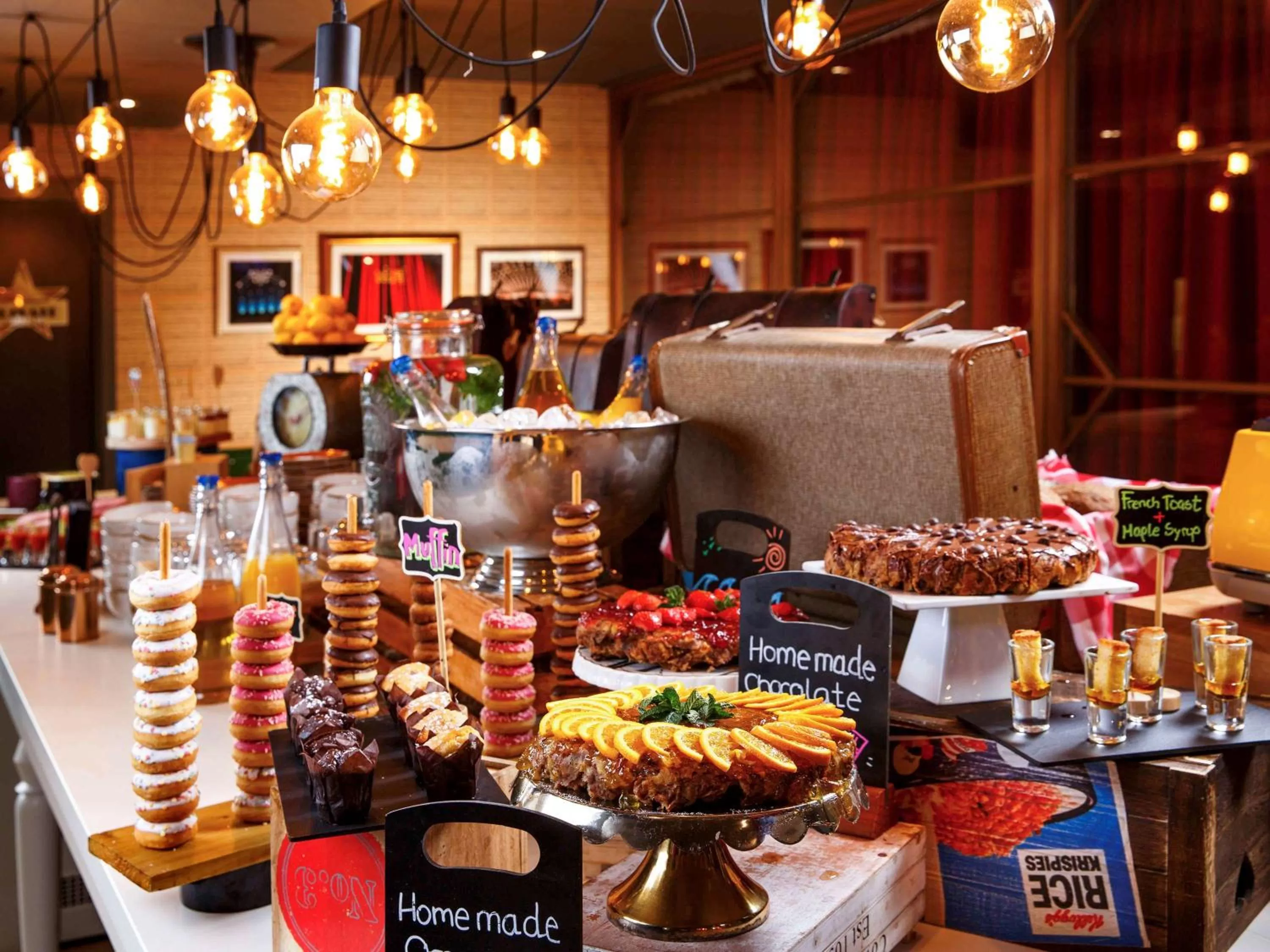 Restaurant/places to eat in ibis Styles London Southwark - near Borough Market