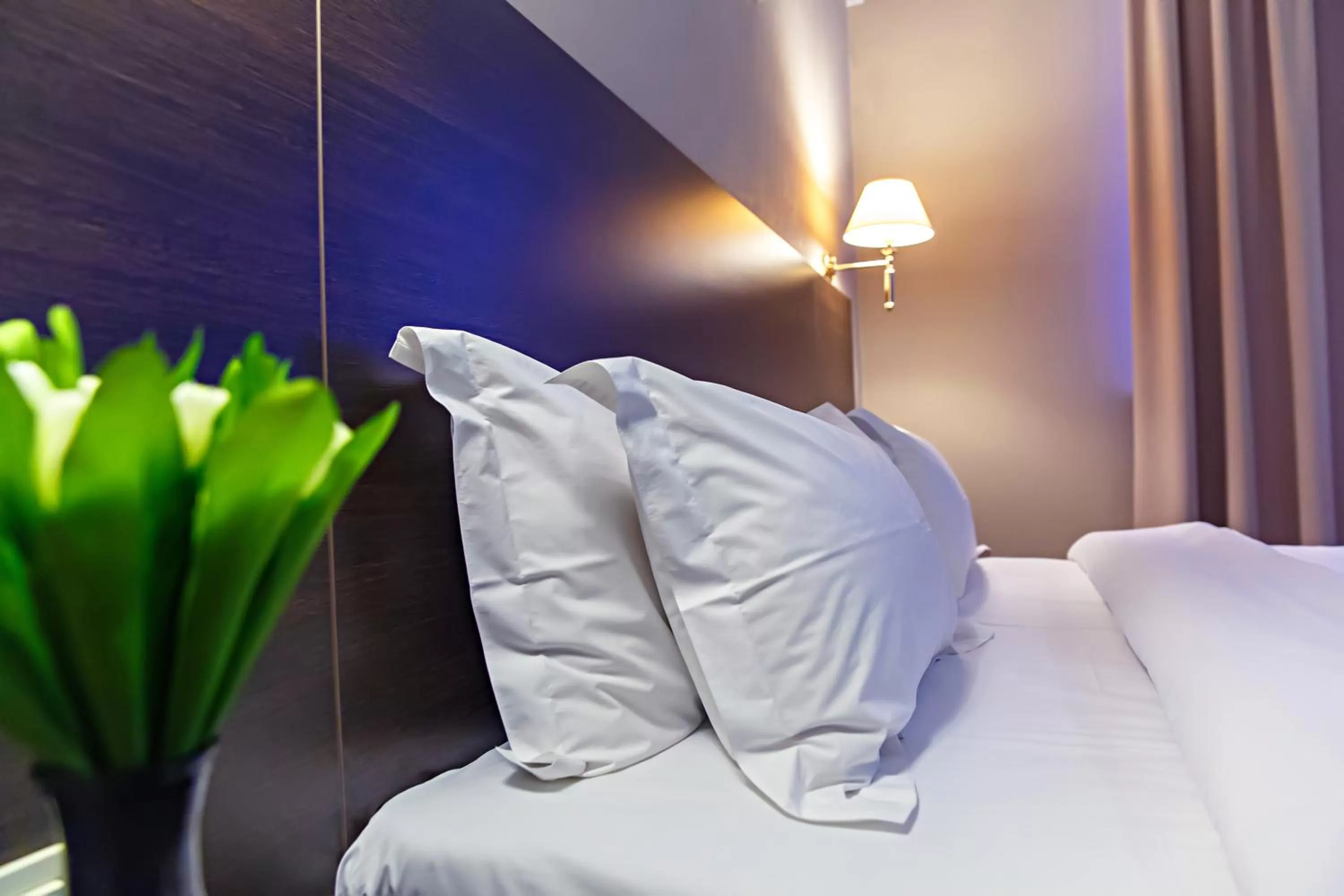 Bed in Red Village Hotel