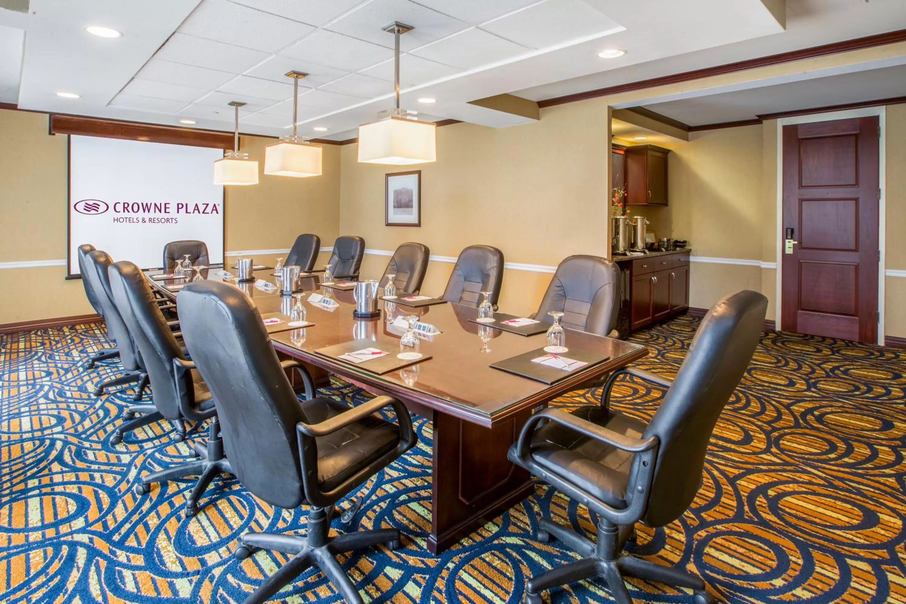 Meeting/conference room in Ramada by Wyndham Cleveland Independence