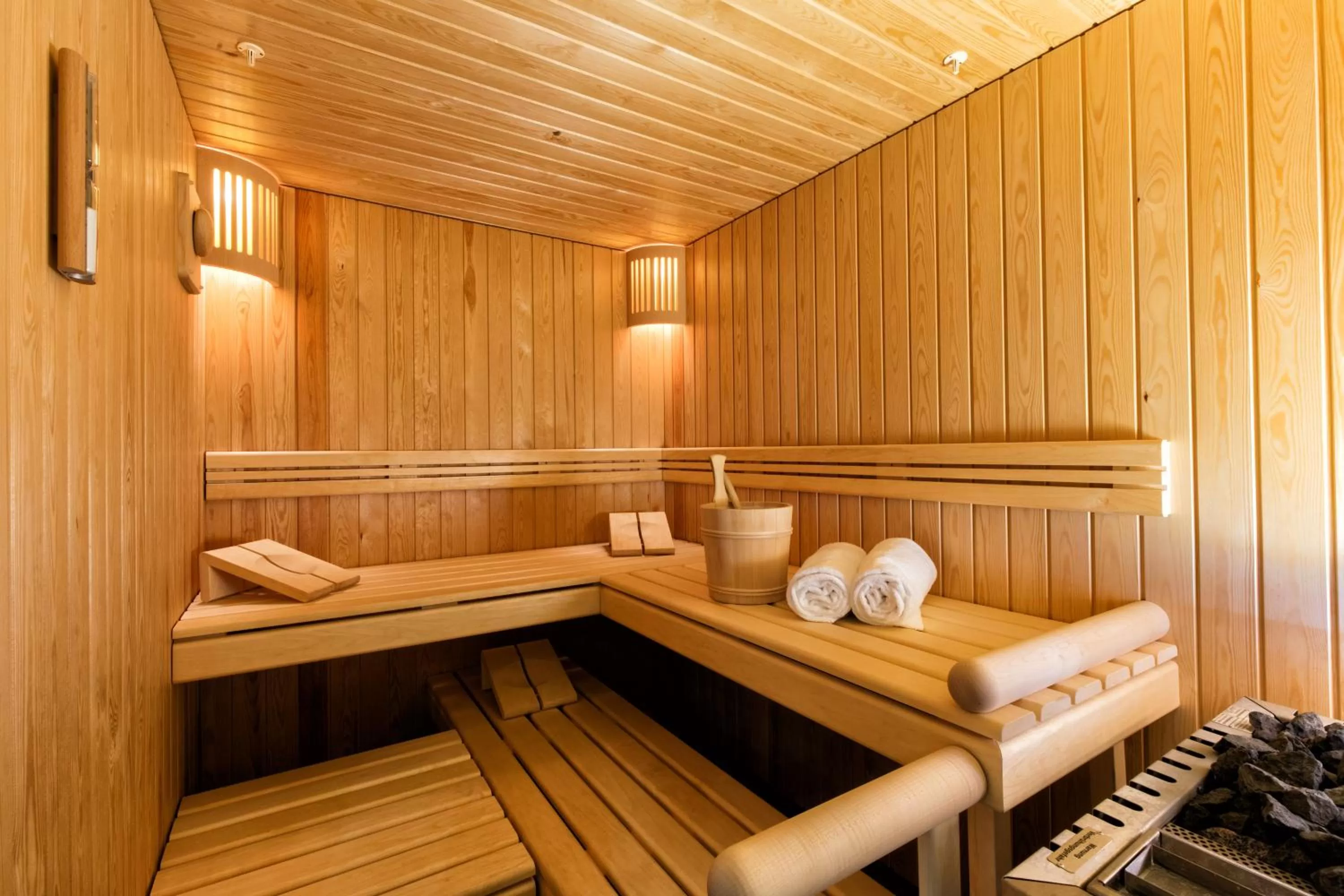 Spa and wellness centre/facilities, Bed in Hotel Kreuz by b-smart