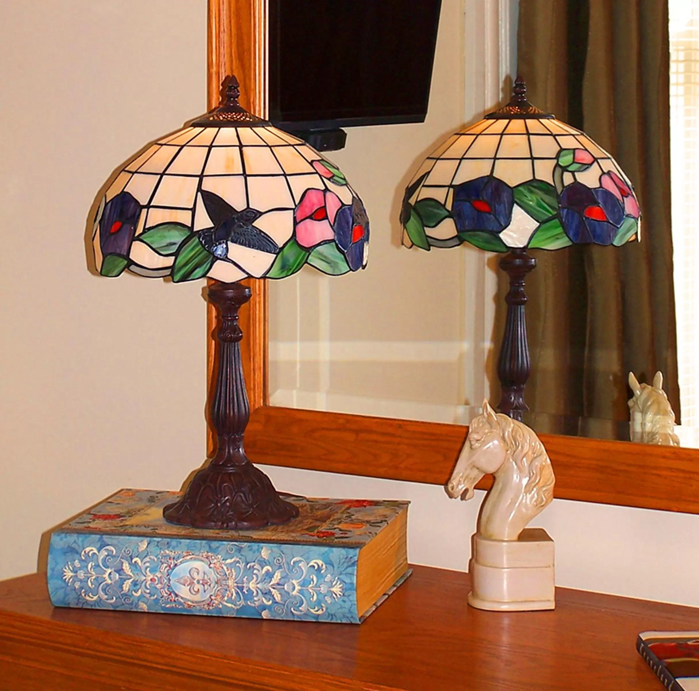 Decorative detail, TV/Entertainment Center in Lyndon House Bed & Breakfast