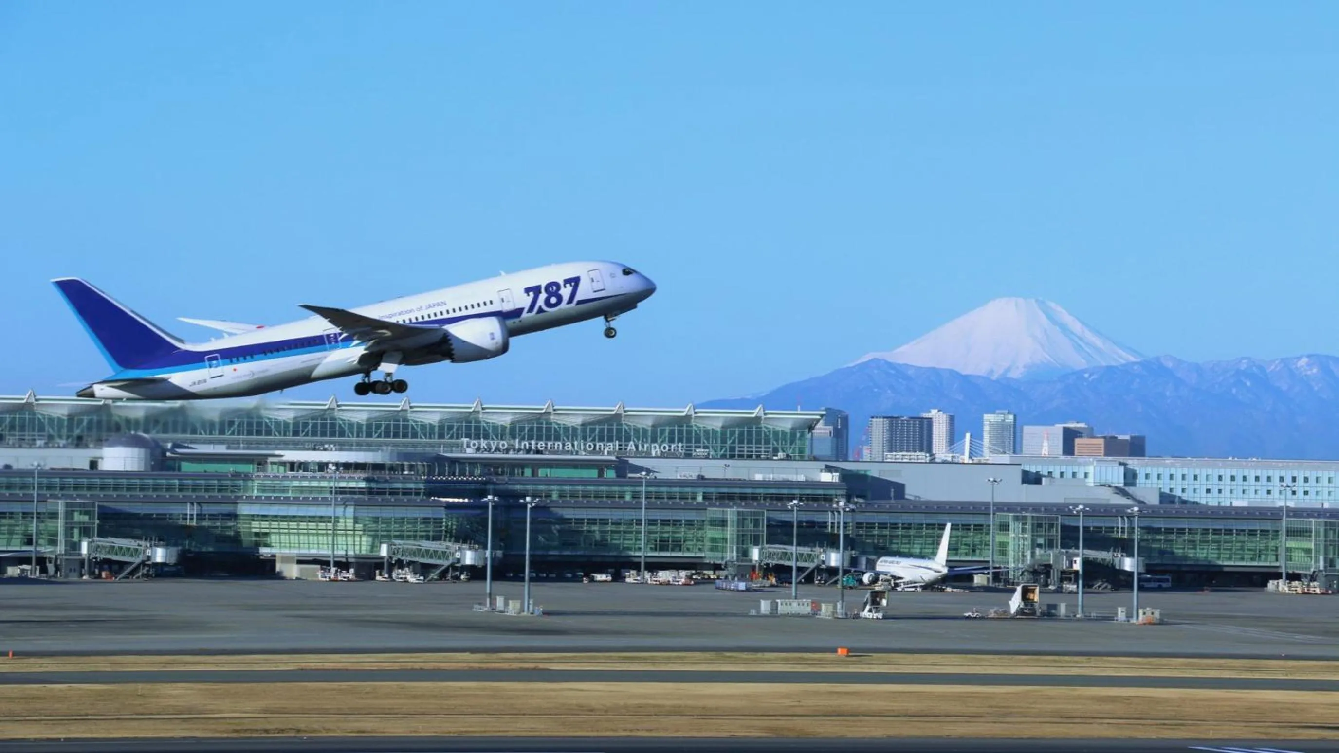 JR-East Hotel Mets Yokohama