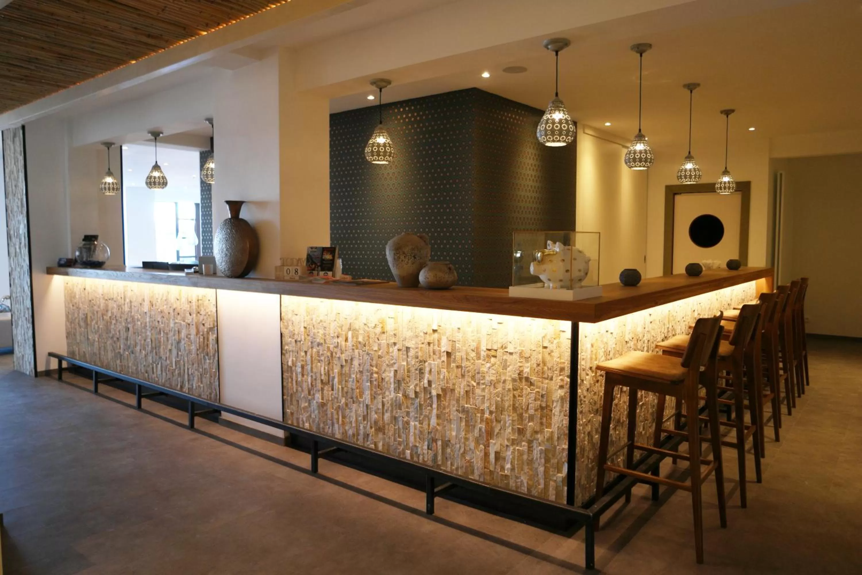 Lobby or reception in Beach Hotel Helios by CW Hotel Collection