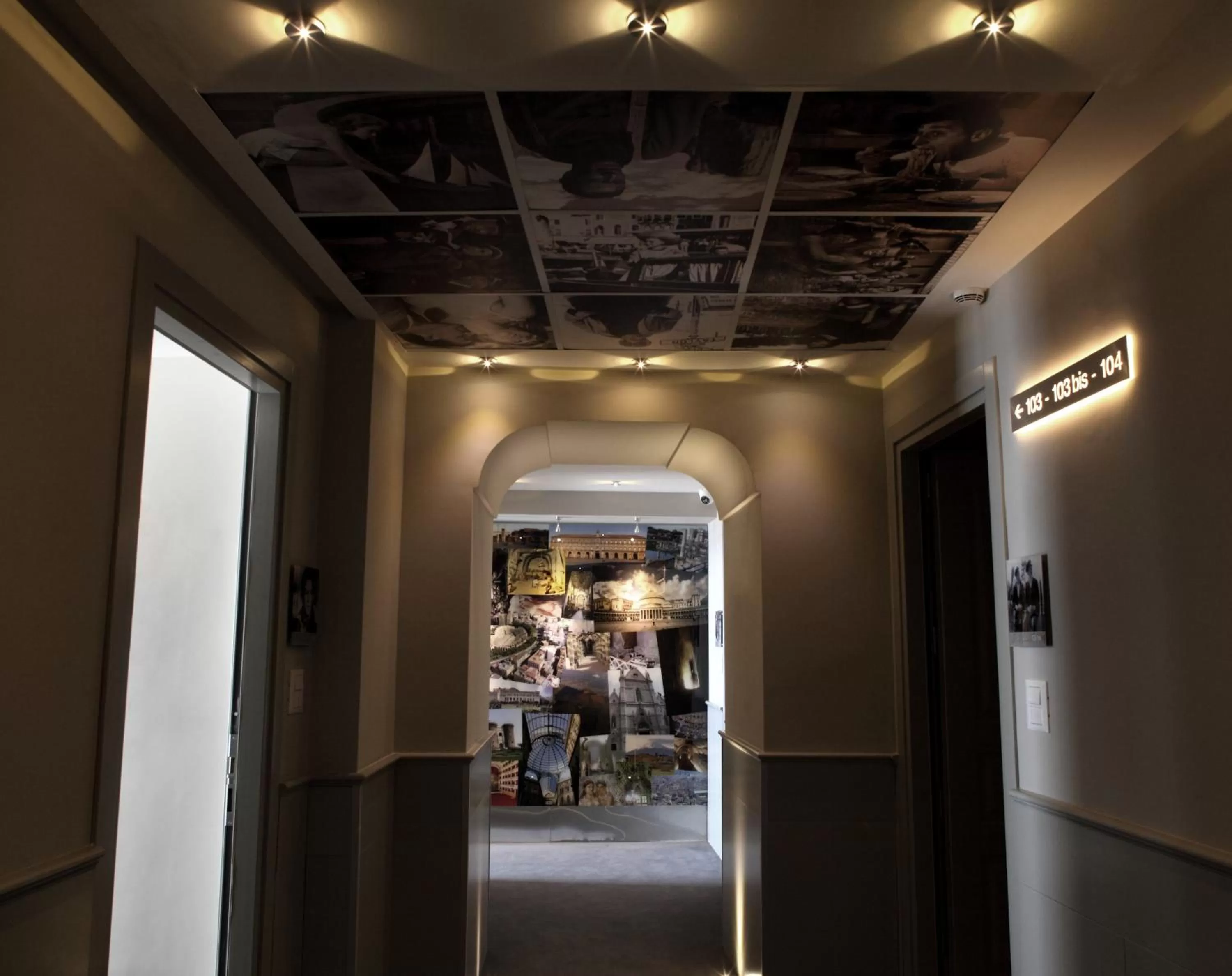 Decorative detail in Partenope Relais