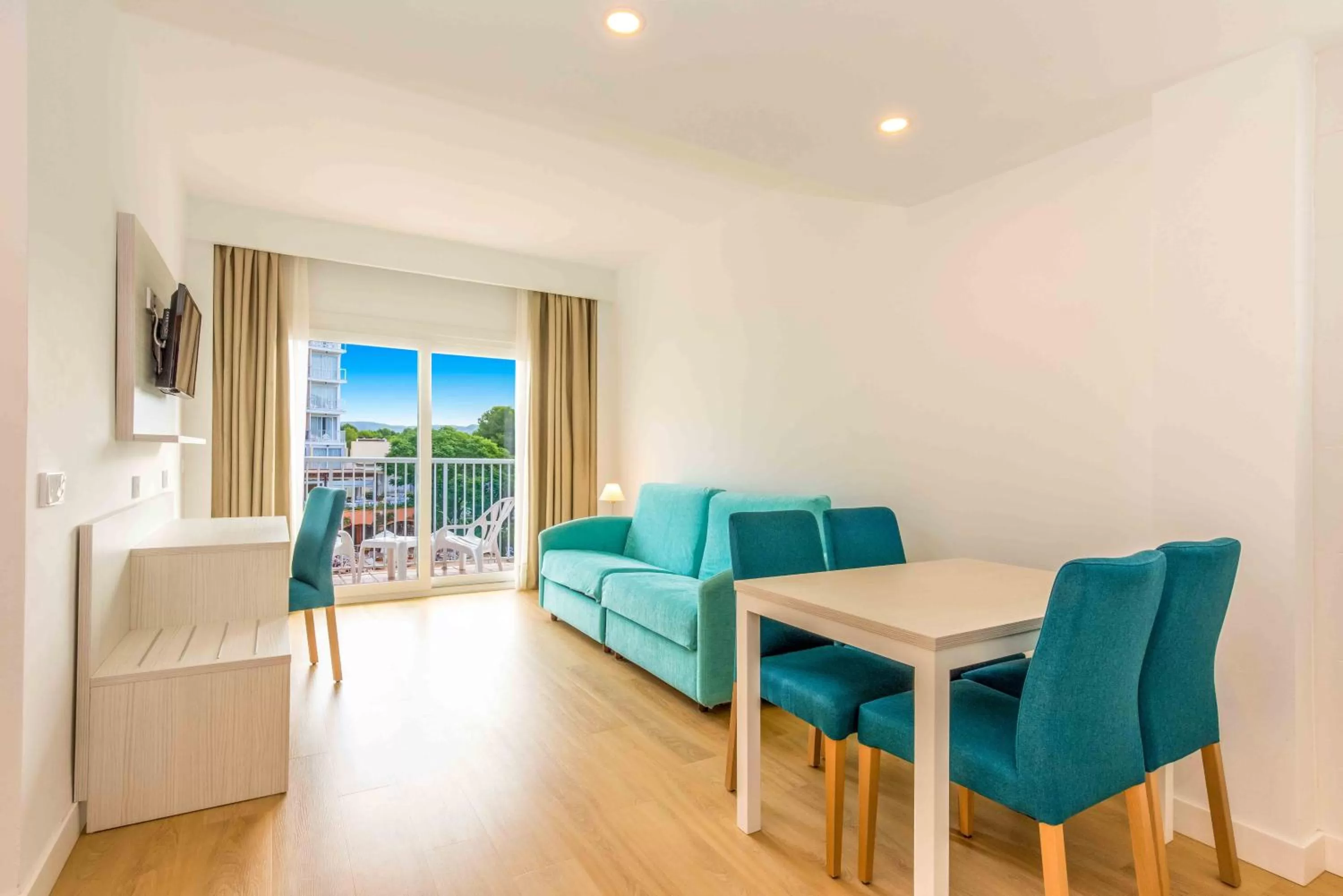 Living room, Dining Area in Valentin Park Club