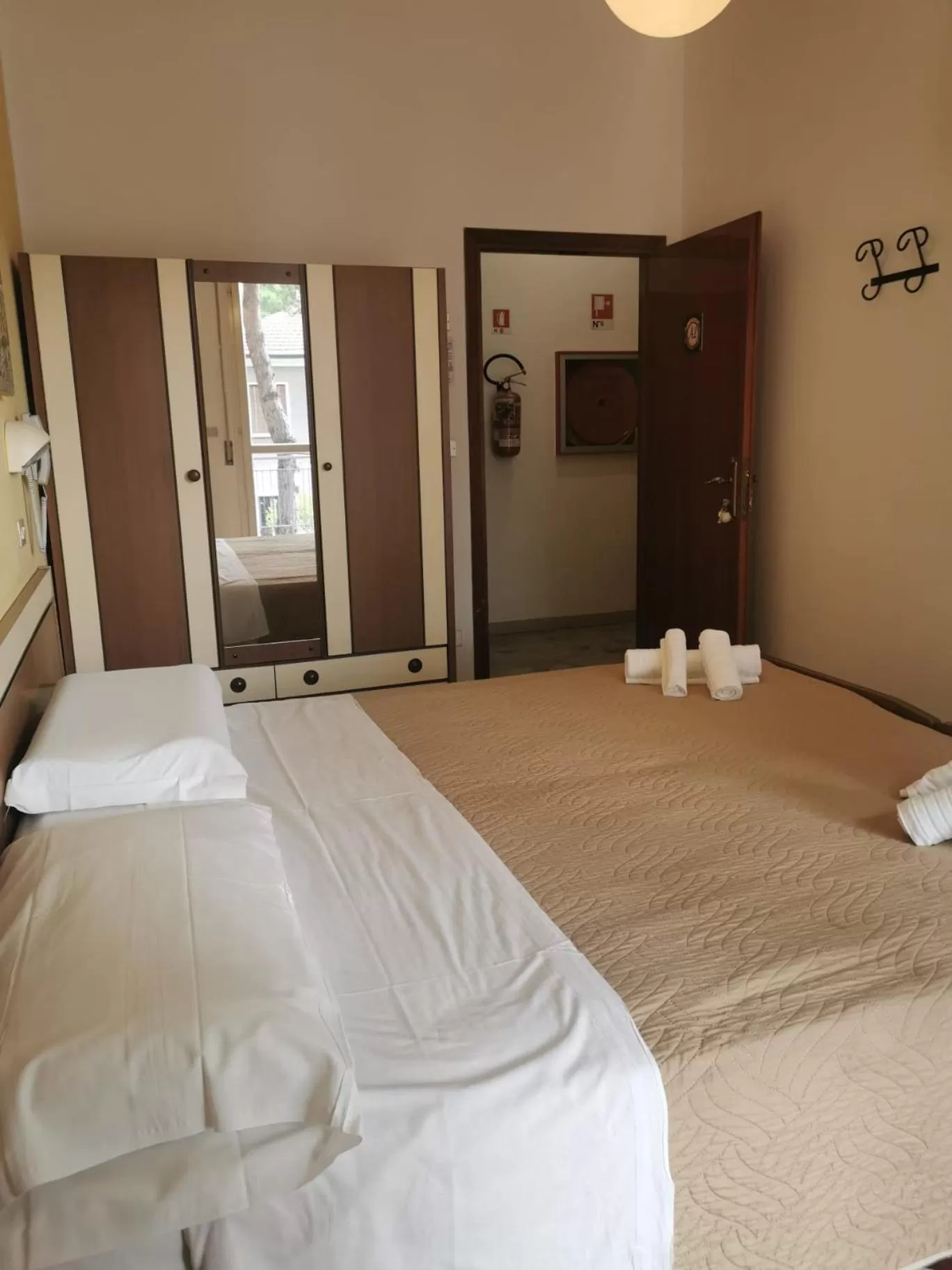 Photo of the whole room, Bed in Casa Dorita